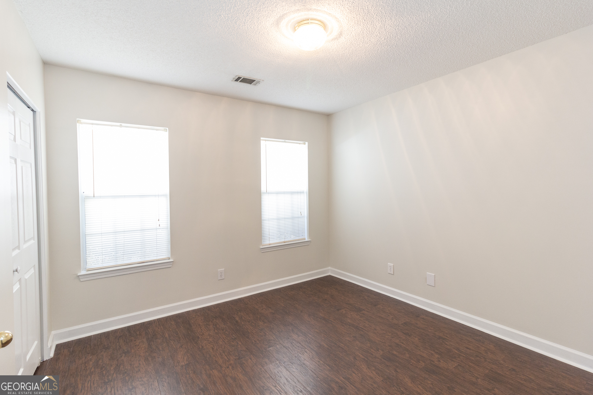 Fayetteville, Georgia 30214, United States, 3 Bedrooms Bedrooms, ,2 BathroomsBathrooms,Residential,Pending,37899