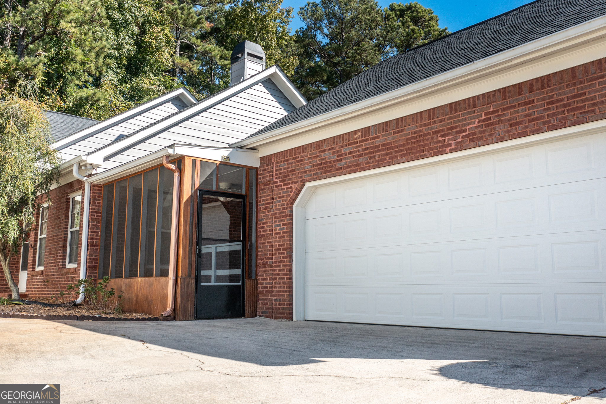 Fayetteville, Georgia 30214, United States, 3 Bedrooms Bedrooms, ,2 BathroomsBathrooms,Residential,Pending,37899