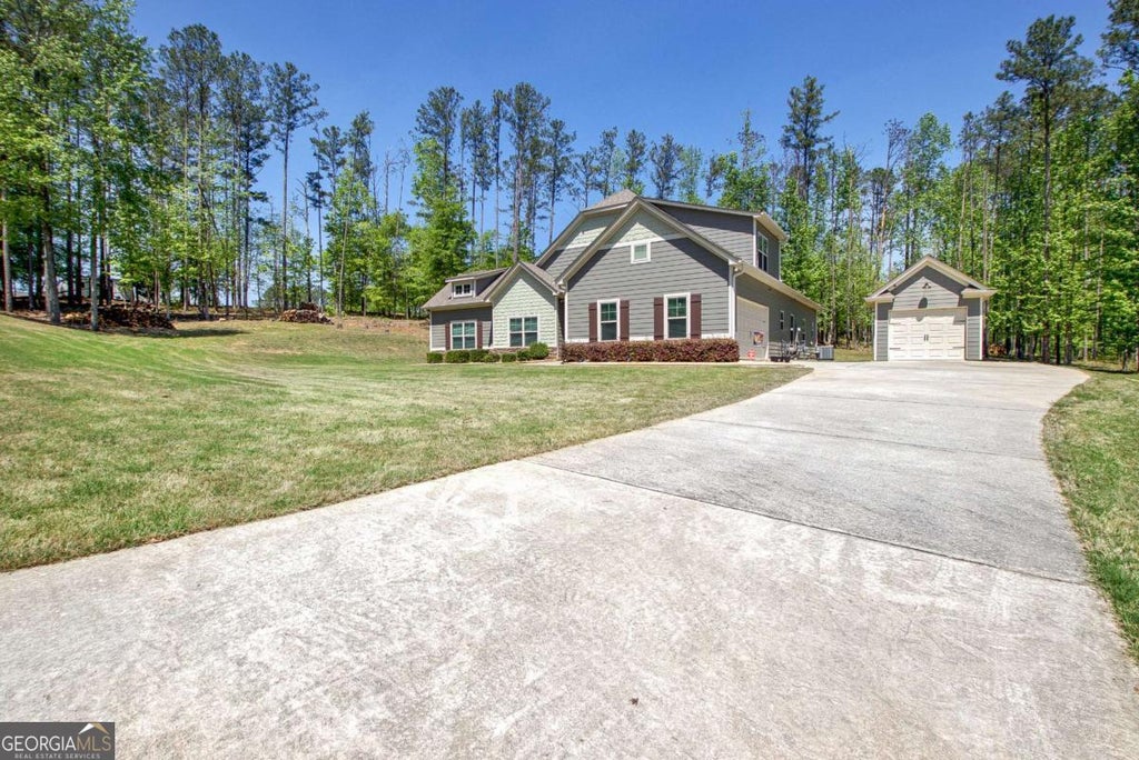 Photo of 153 Carlow Court, Newnan, GA 30263 (MLS # 10790117)