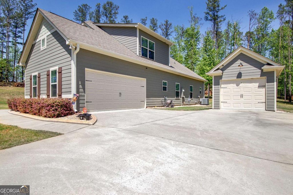 Photo of 153 Carlow Court, Newnan, GA 30263 (MLS # 10790117)