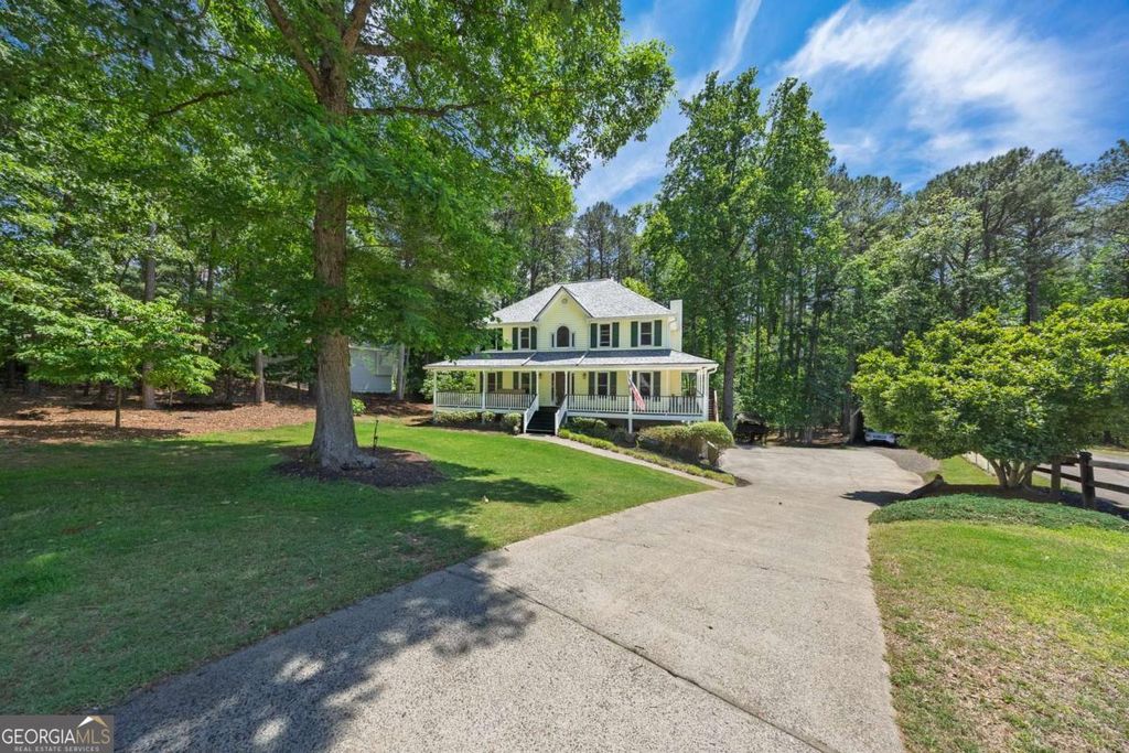 Photo of 402 Dockside Cove, Woodstock, GA 30189 (MLS # 10764624)