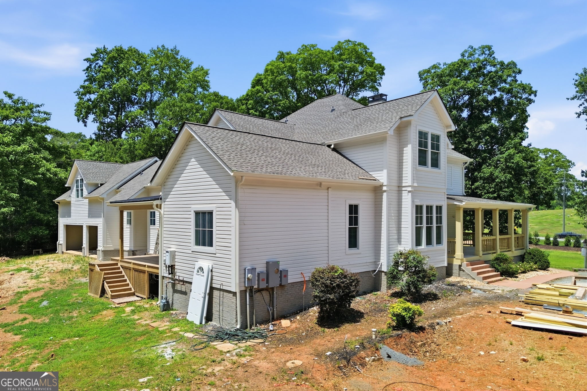 270 Windsor DR