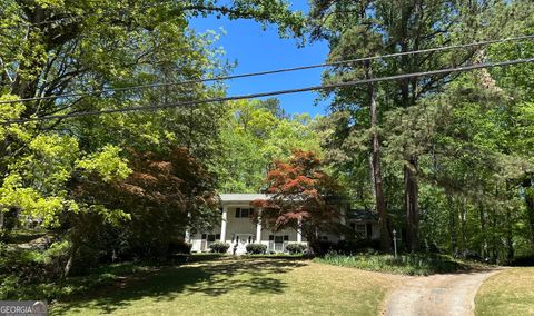 Photo of 2985 Duke Of Gloucester St, Atlanta, GA 30344 (MLS # 10500987)
