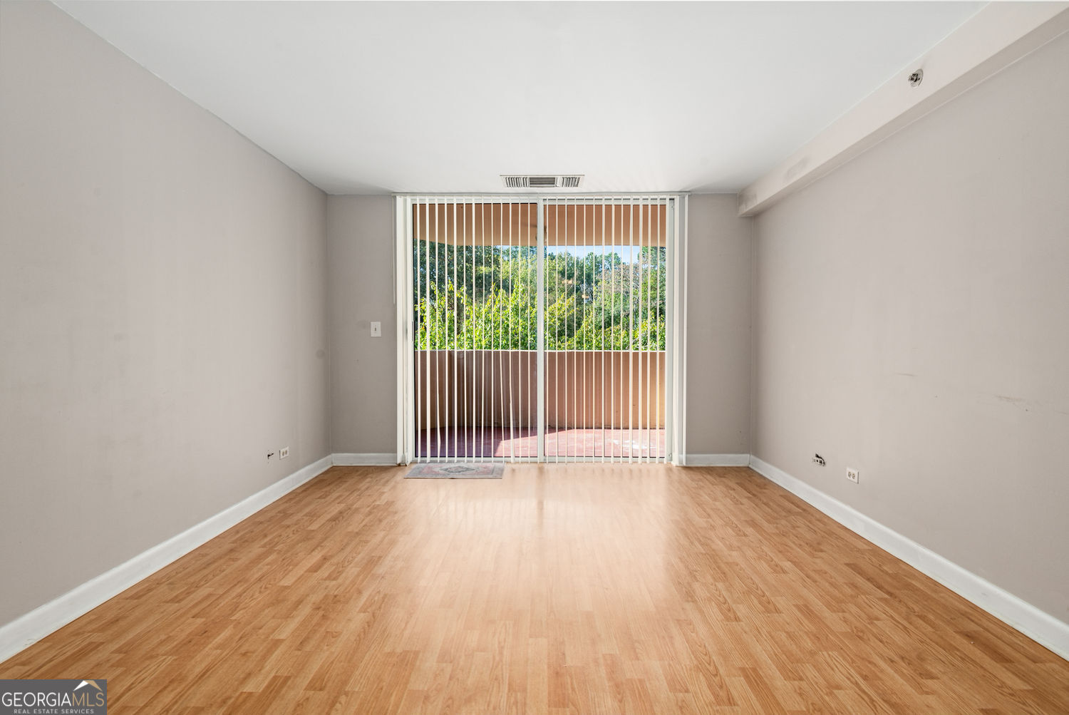 1501 Clairmont RD 323