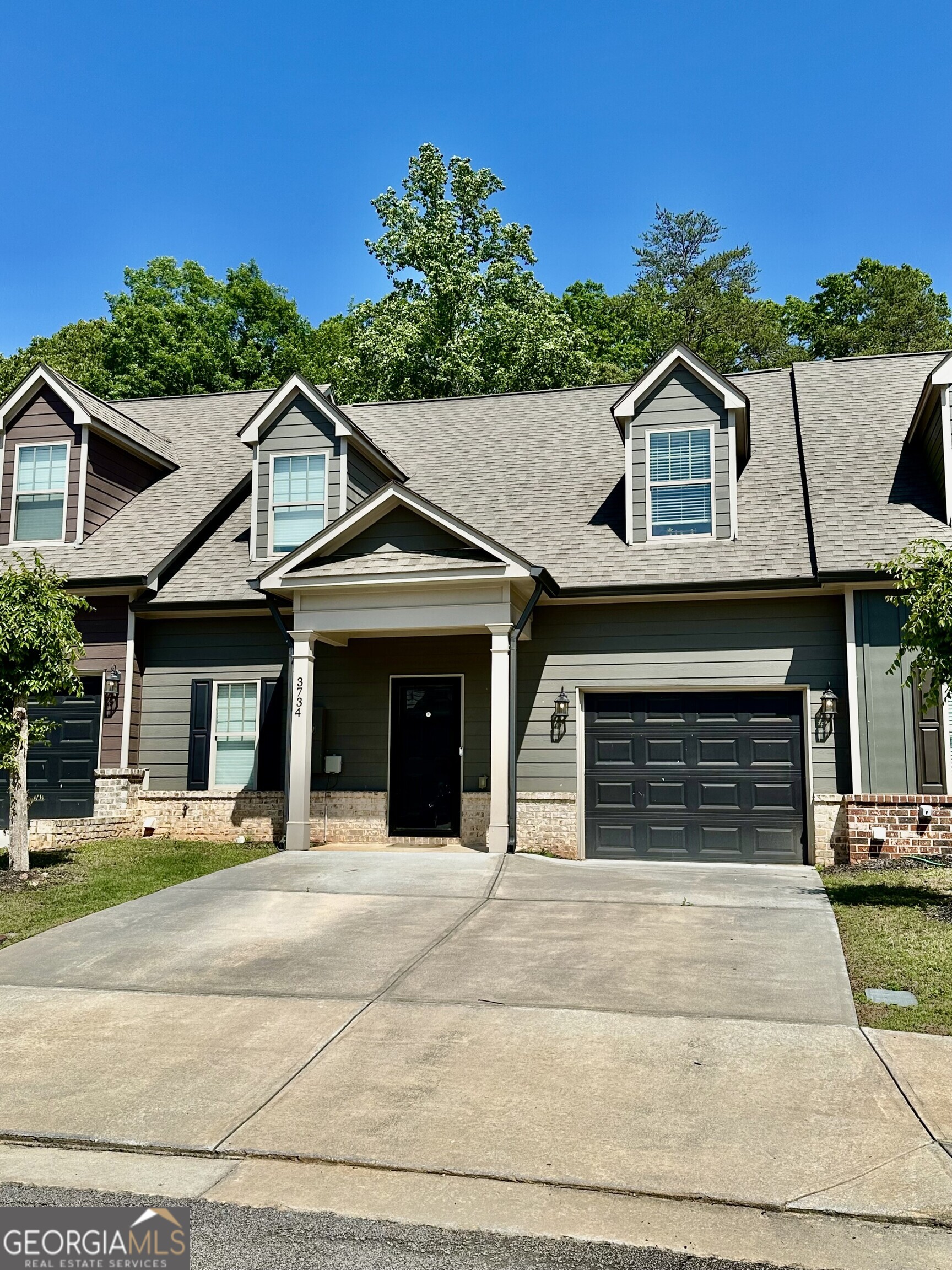3734 Shades Valley LN