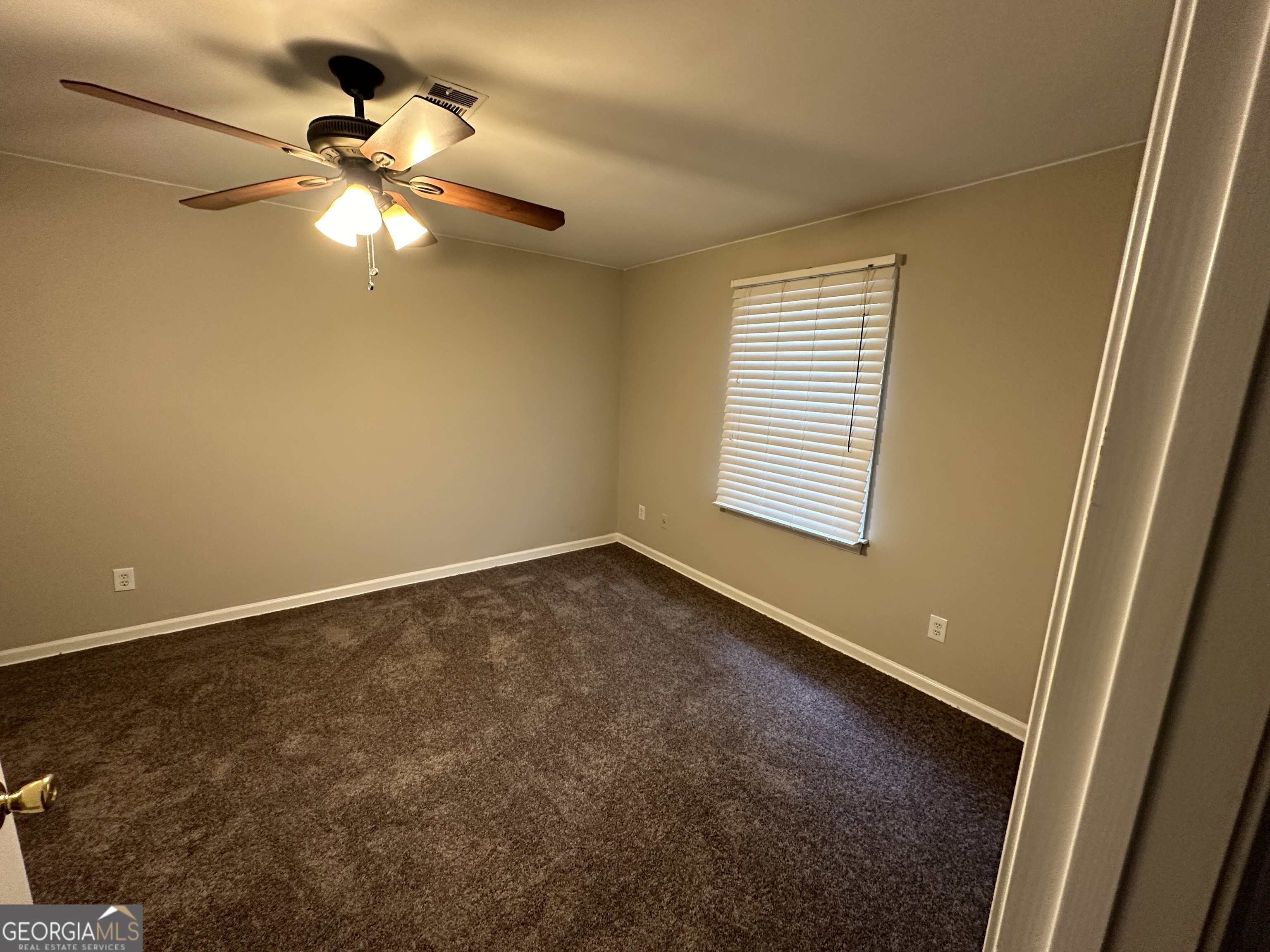 3 Fairway DR NW