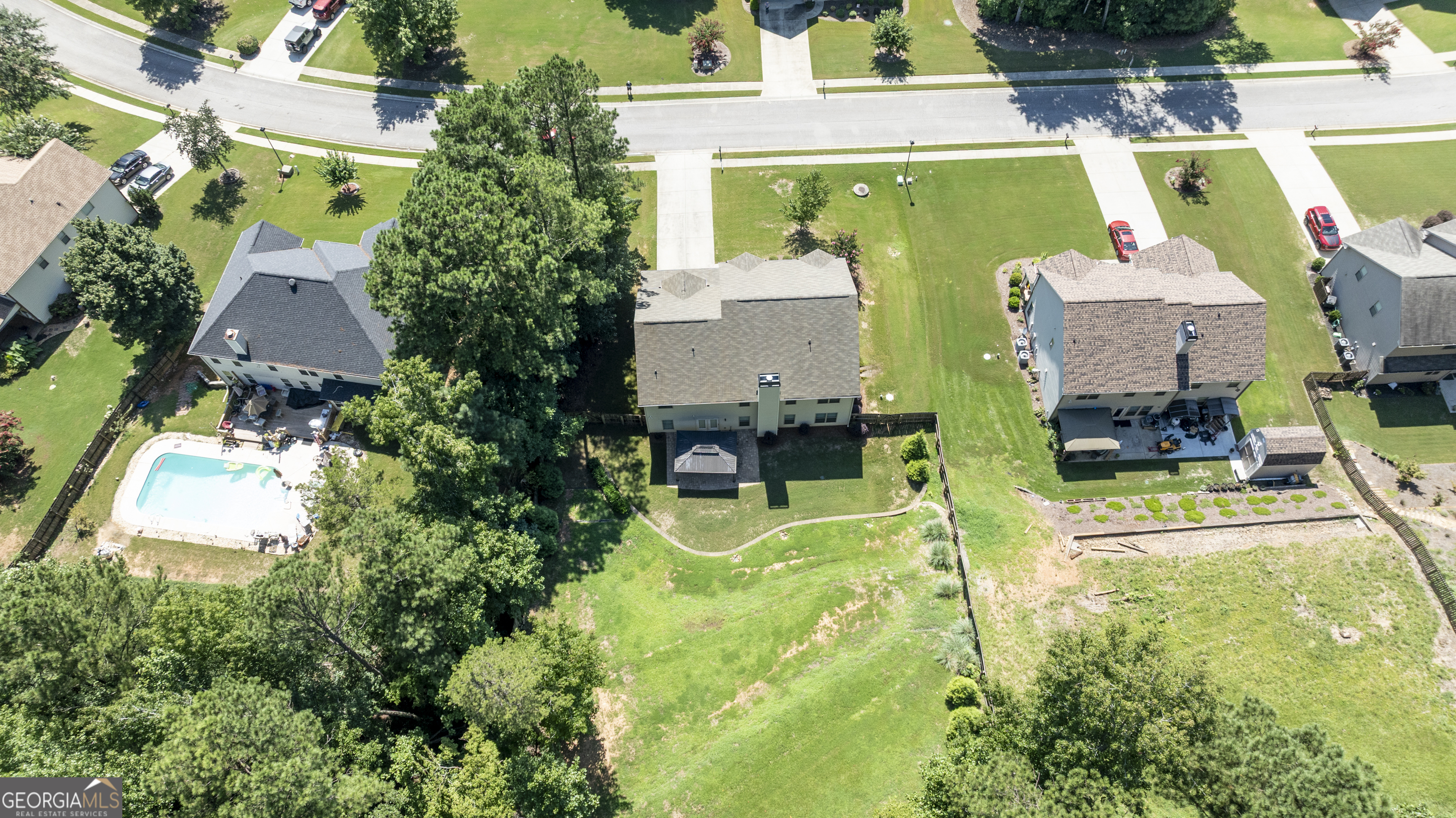 Flowery Branch, Georgia 30542, United States, 5 Bedrooms Bedrooms, ,3 BathroomsBathrooms,Residential,Active,172871