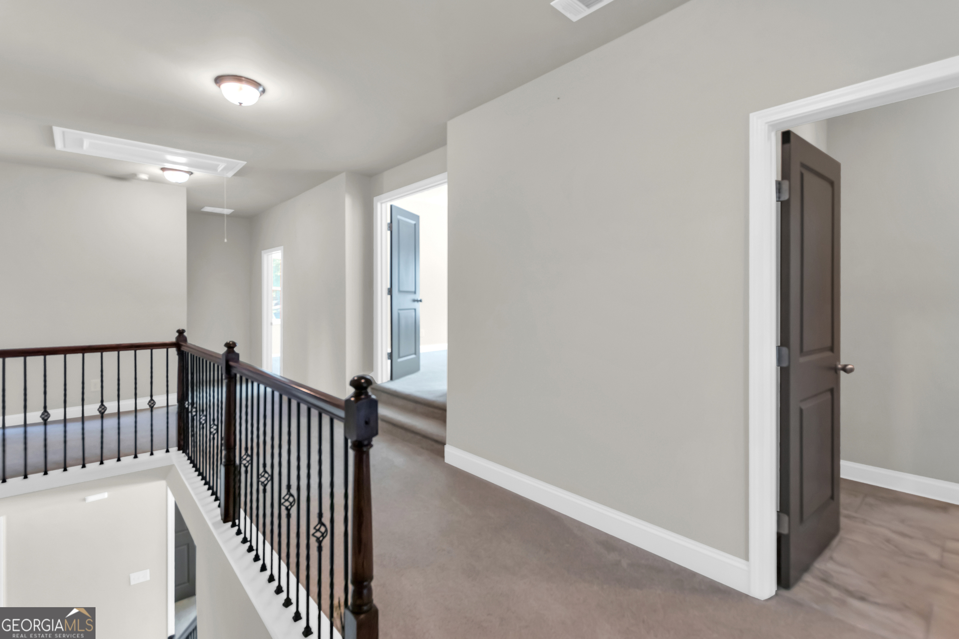 Flowery Branch, Georgia 30542, United States, 5 Bedrooms Bedrooms, ,3 BathroomsBathrooms,Residential,Active,172871