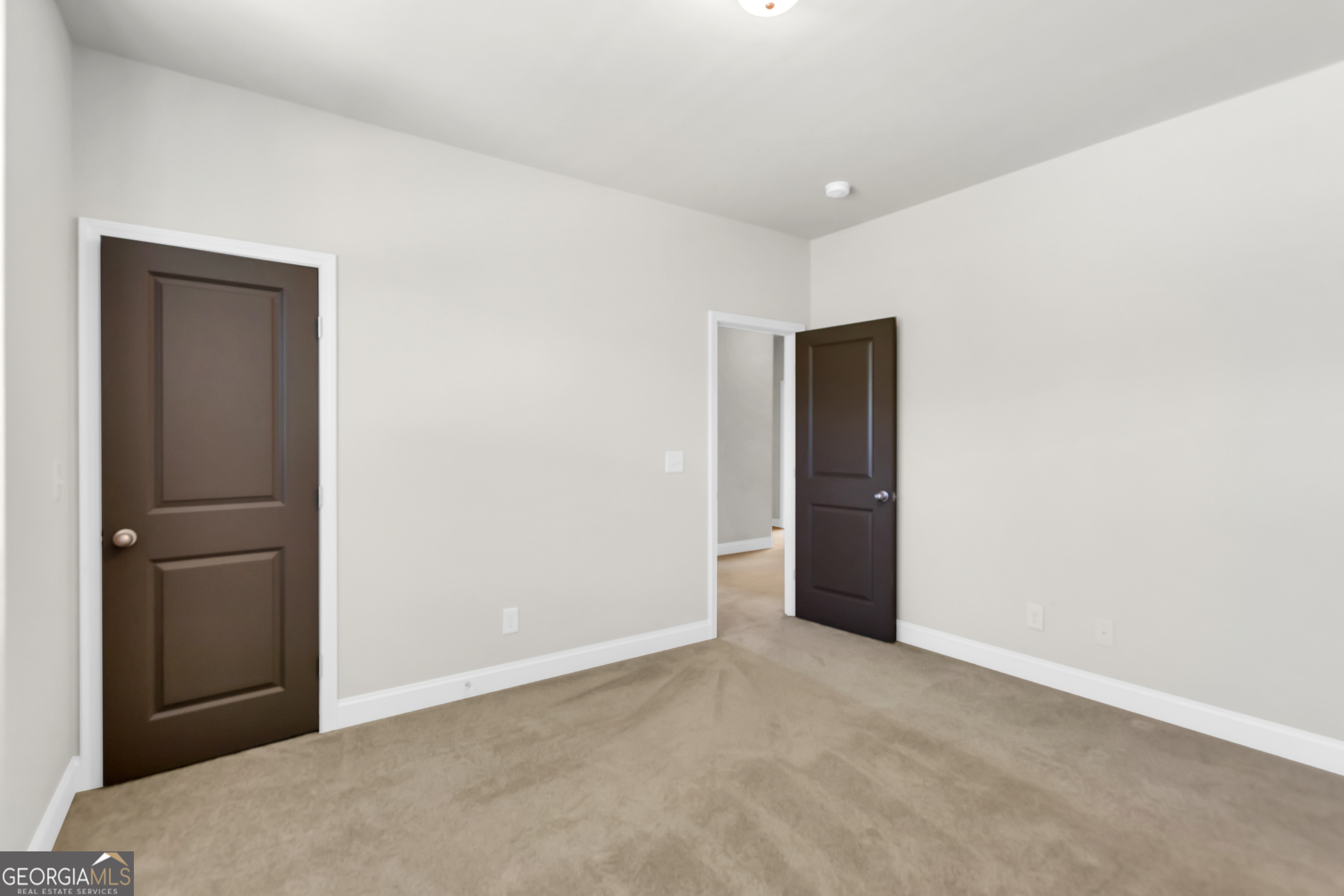 Flowery Branch, Georgia 30542, United States, 5 Bedrooms Bedrooms, ,3 BathroomsBathrooms,Residential,Active,172871