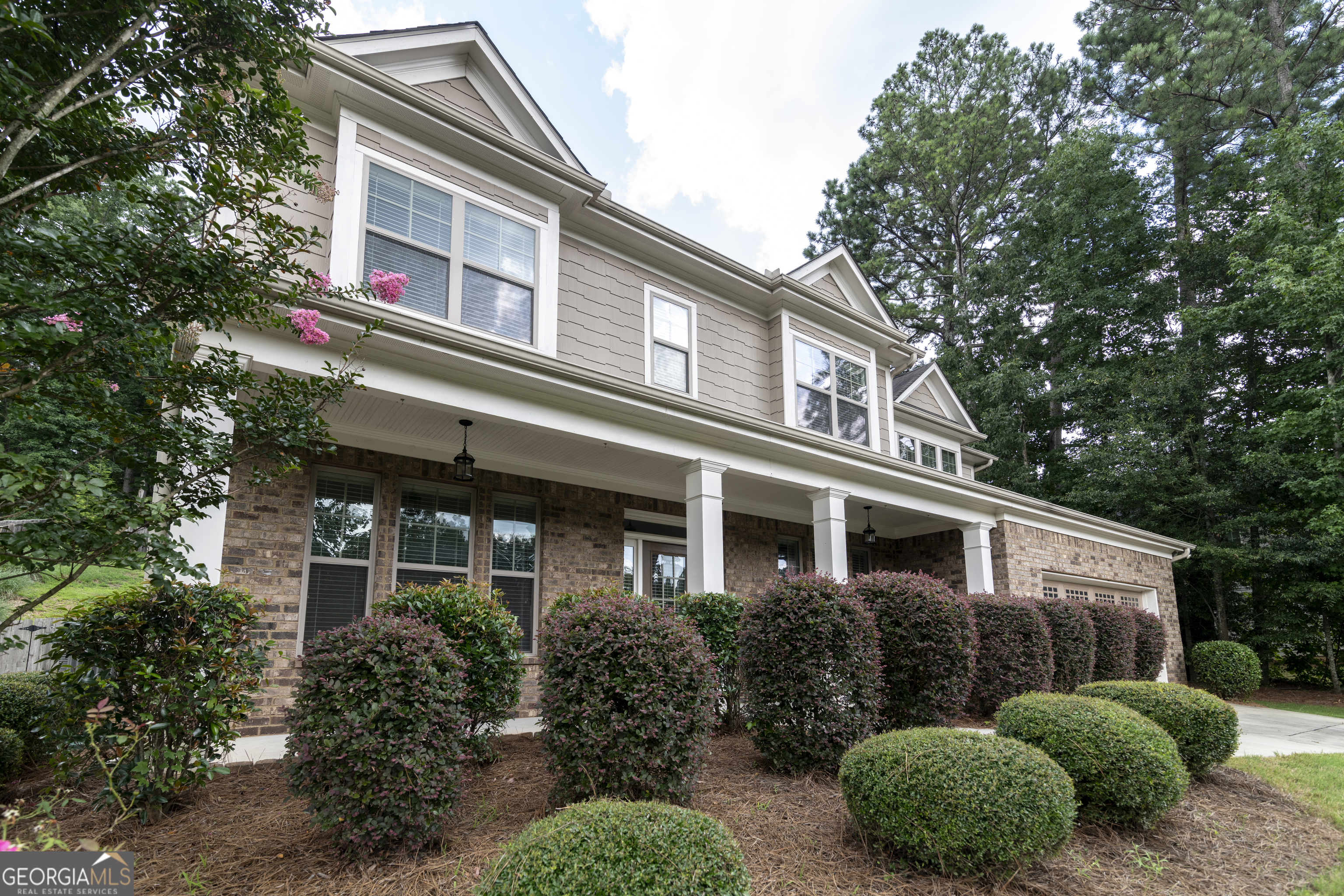 Flowery Branch, Georgia 30542, United States, 5 Bedrooms Bedrooms, ,3 BathroomsBathrooms,Residential,Active,172871