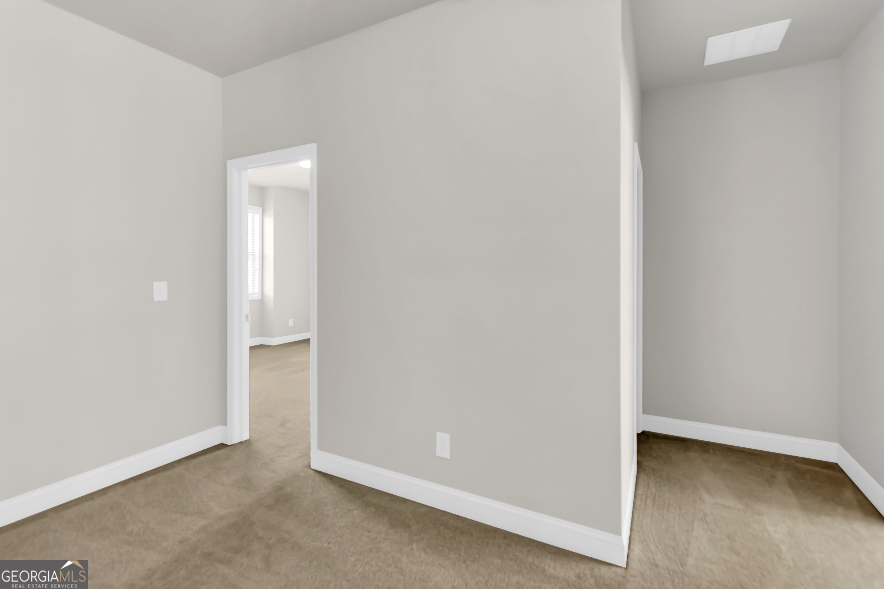 Flowery Branch, Georgia 30542, United States, 5 Bedrooms Bedrooms, ,3 BathroomsBathrooms,Residential,Active,172871