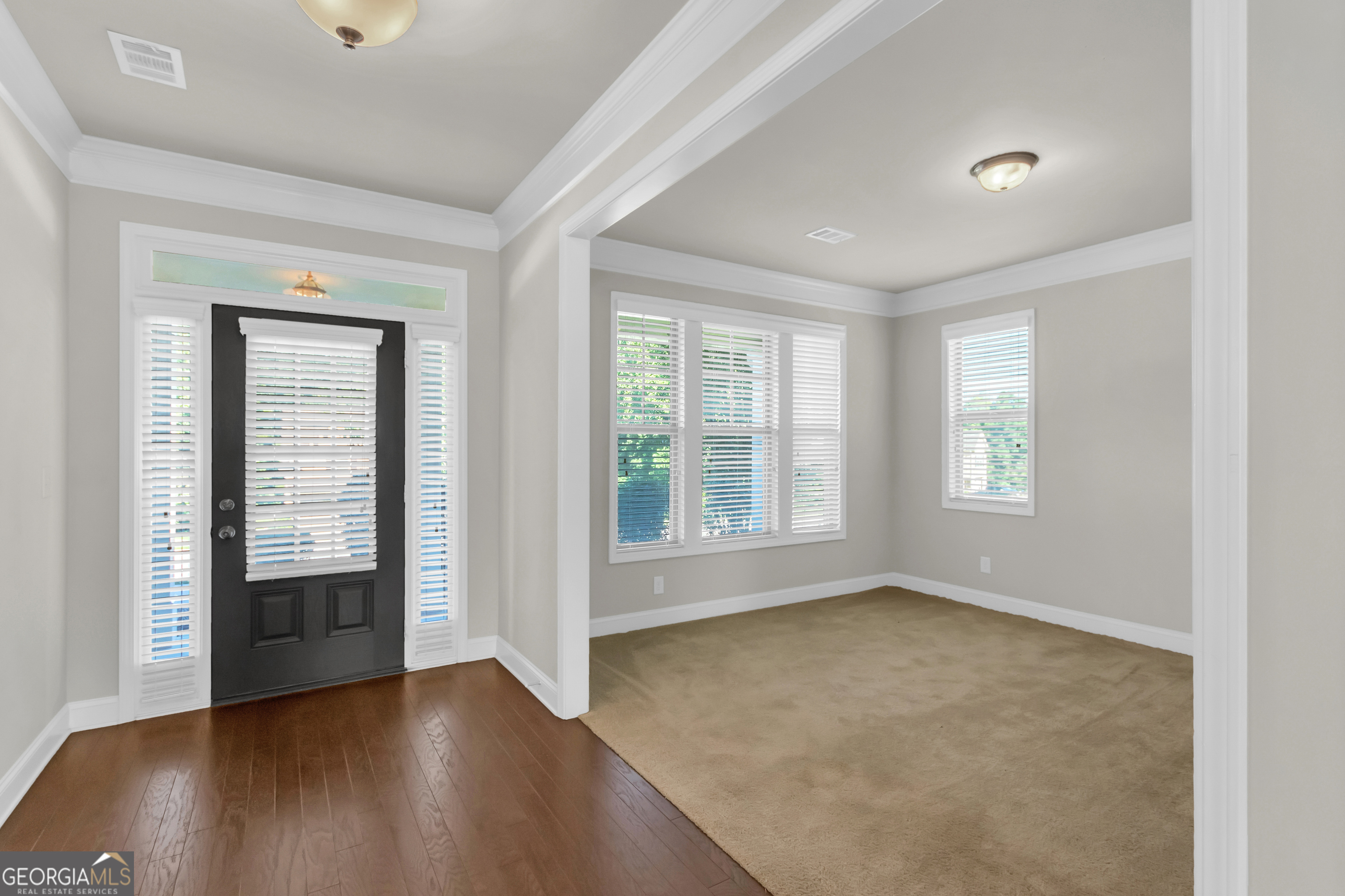 Flowery Branch, Georgia 30542, United States, 5 Bedrooms Bedrooms, ,3 BathroomsBathrooms,Residential,Active,172871