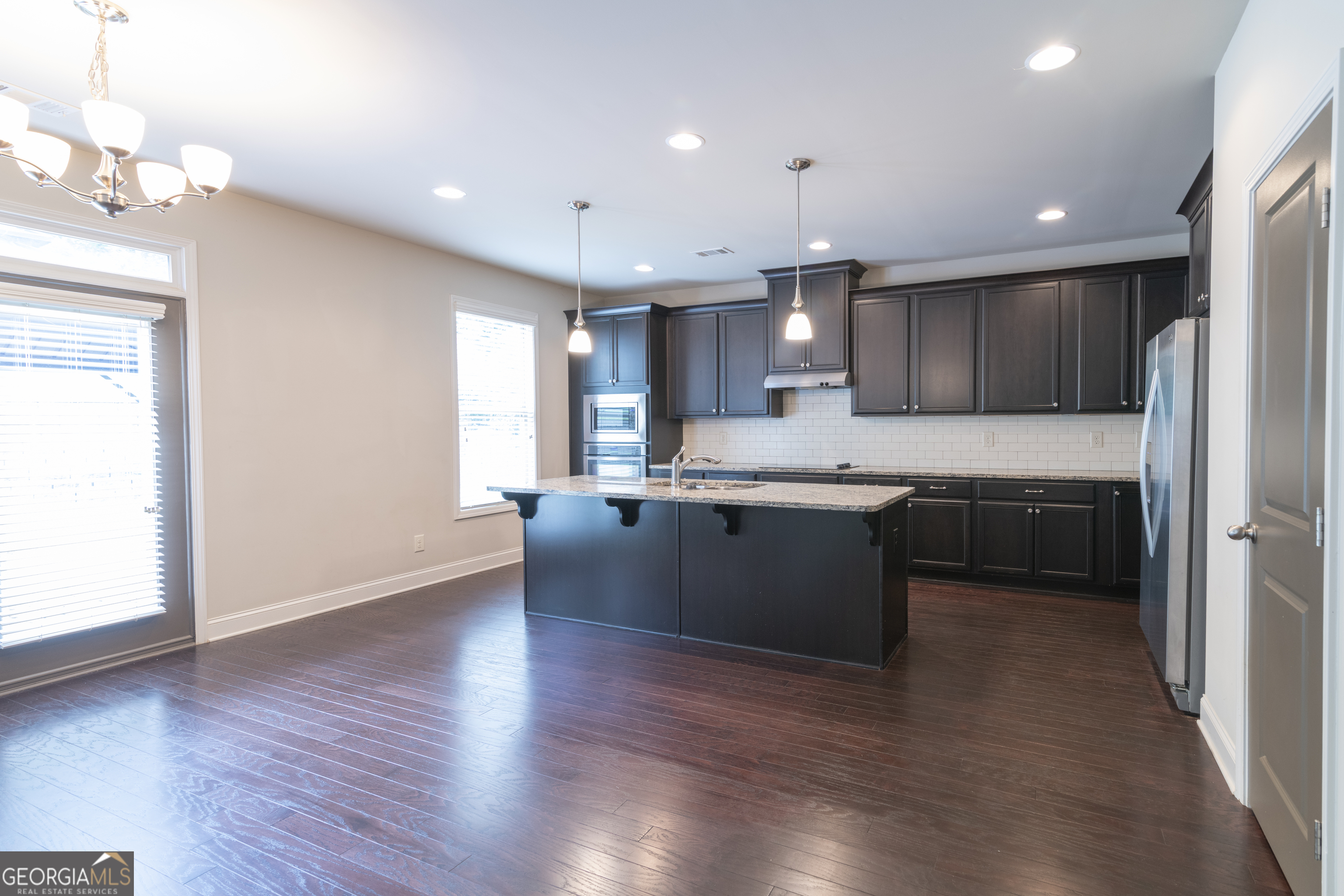 Flowery Branch, Georgia 30542, United States, 5 Bedrooms Bedrooms, ,3 BathroomsBathrooms,Residential,Active,172871