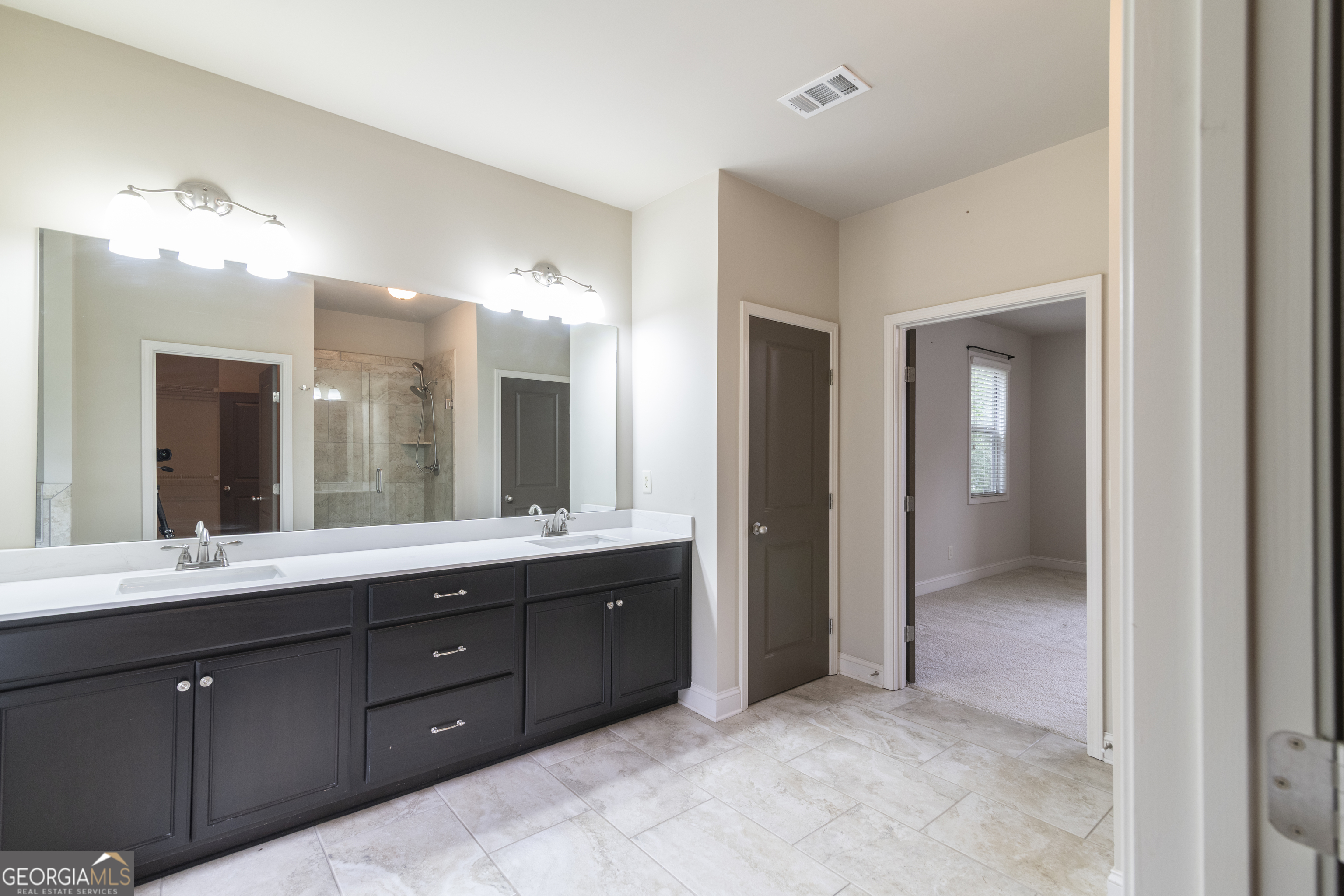 Flowery Branch, Georgia 30542, United States, 5 Bedrooms Bedrooms, ,3 BathroomsBathrooms,Residential,Active,172871