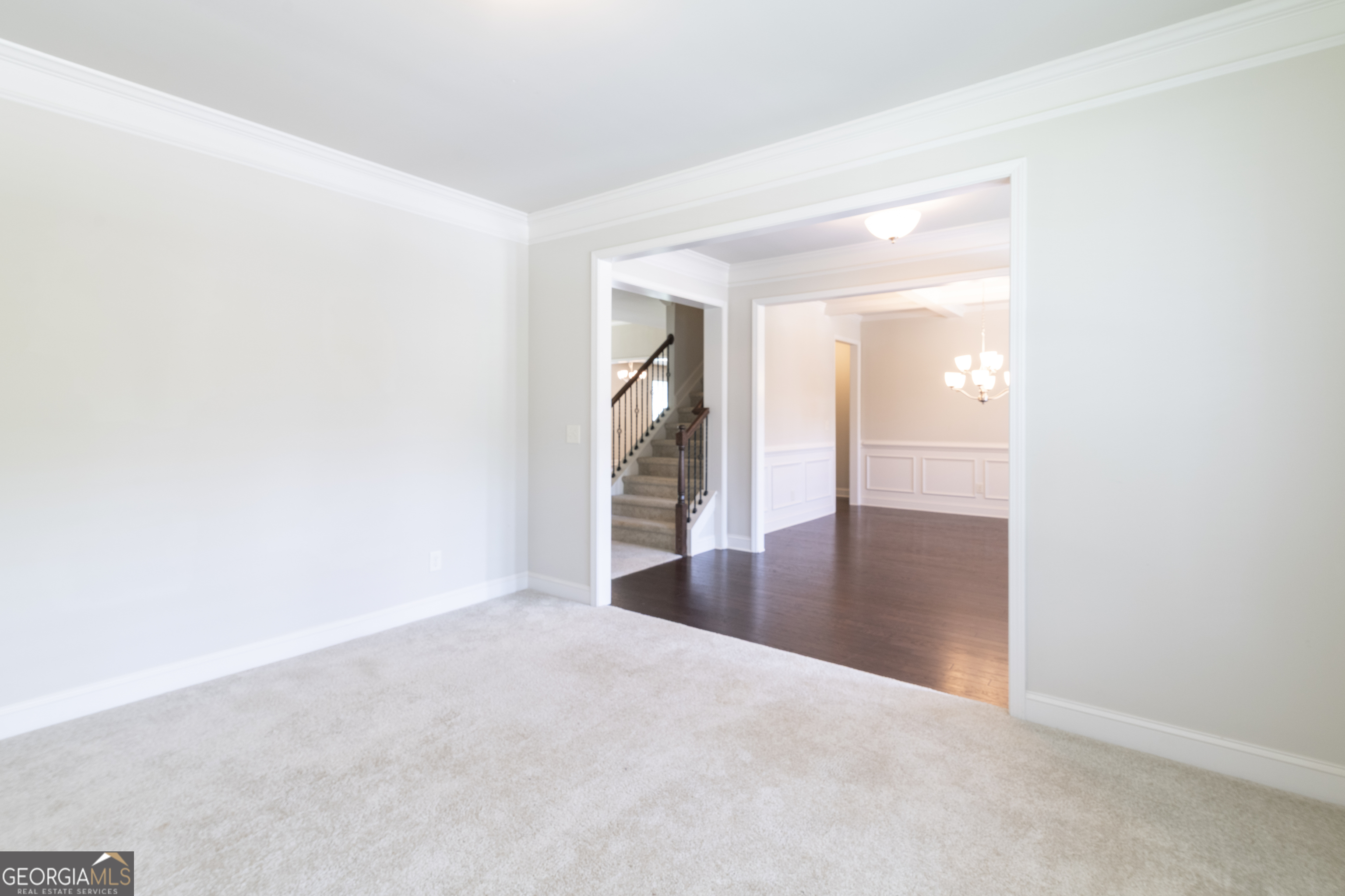 Flowery Branch, Georgia 30542, United States, 5 Bedrooms Bedrooms, ,3 BathroomsBathrooms,Residential,Active,172871