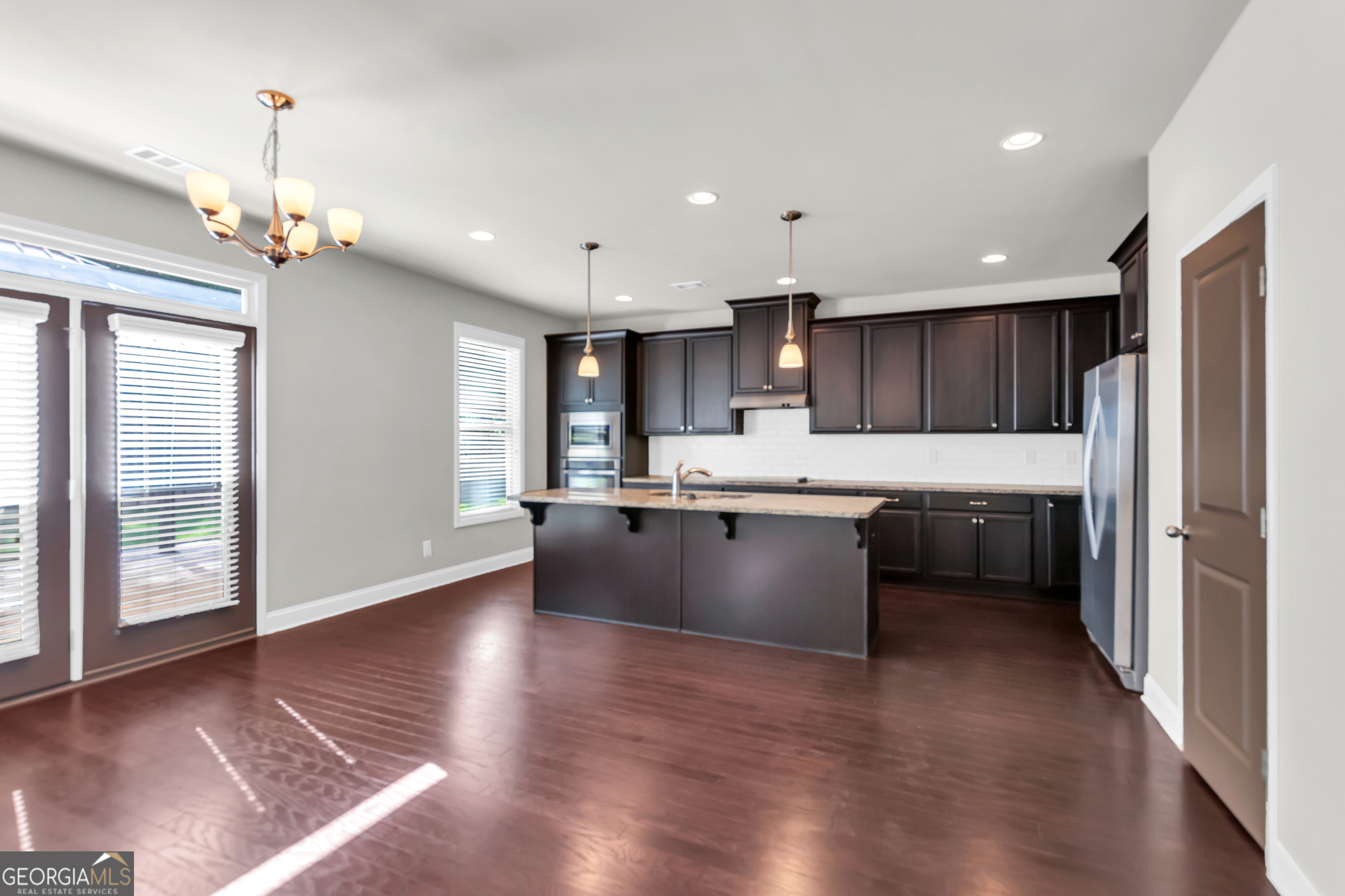 Flowery Branch, Georgia 30542, United States, 5 Bedrooms Bedrooms, ,3 BathroomsBathrooms,Residential,Active,172871