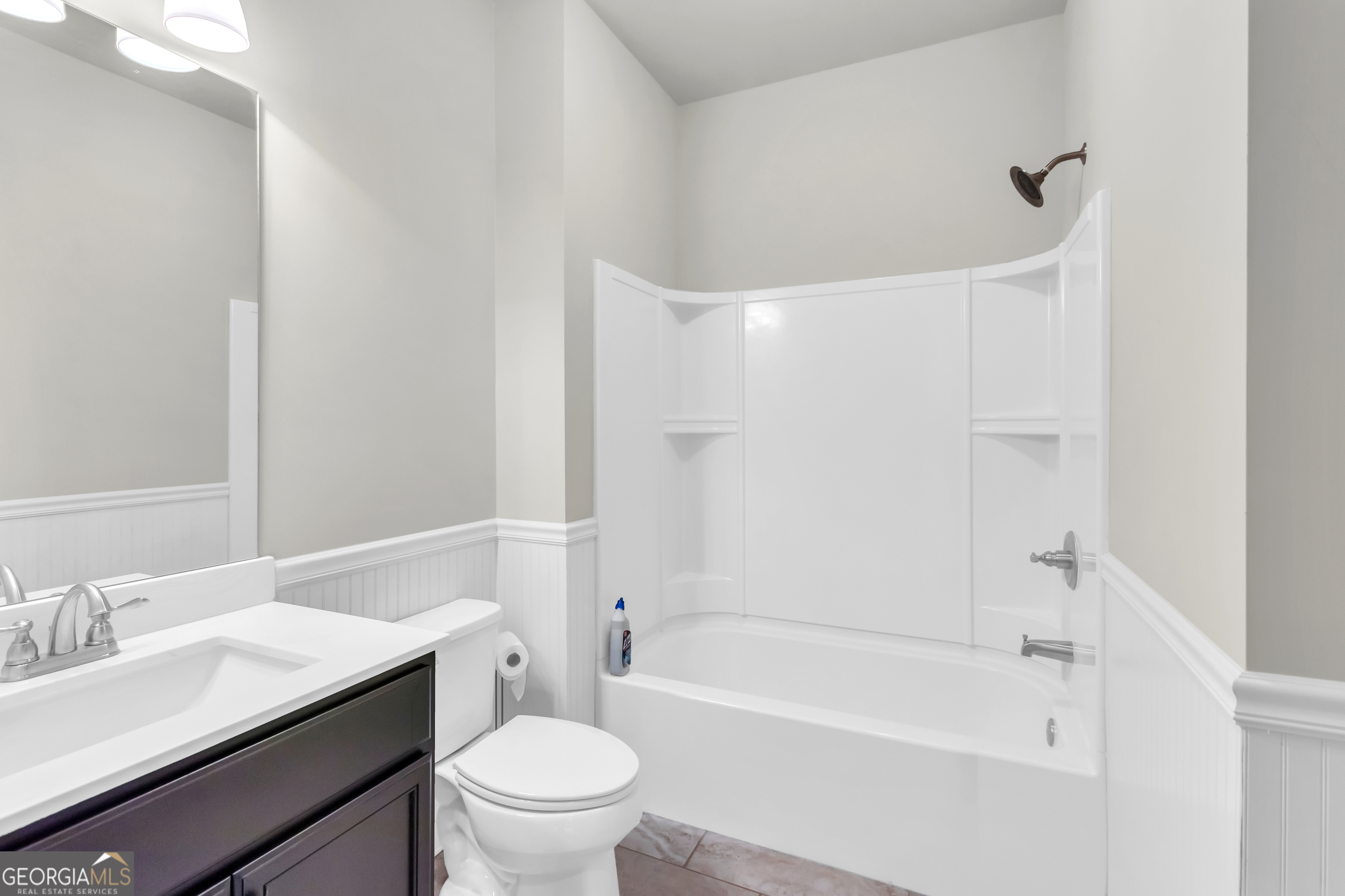 Flowery Branch, Georgia 30542, United States, 5 Bedrooms Bedrooms, ,3 BathroomsBathrooms,Residential,Active,172871