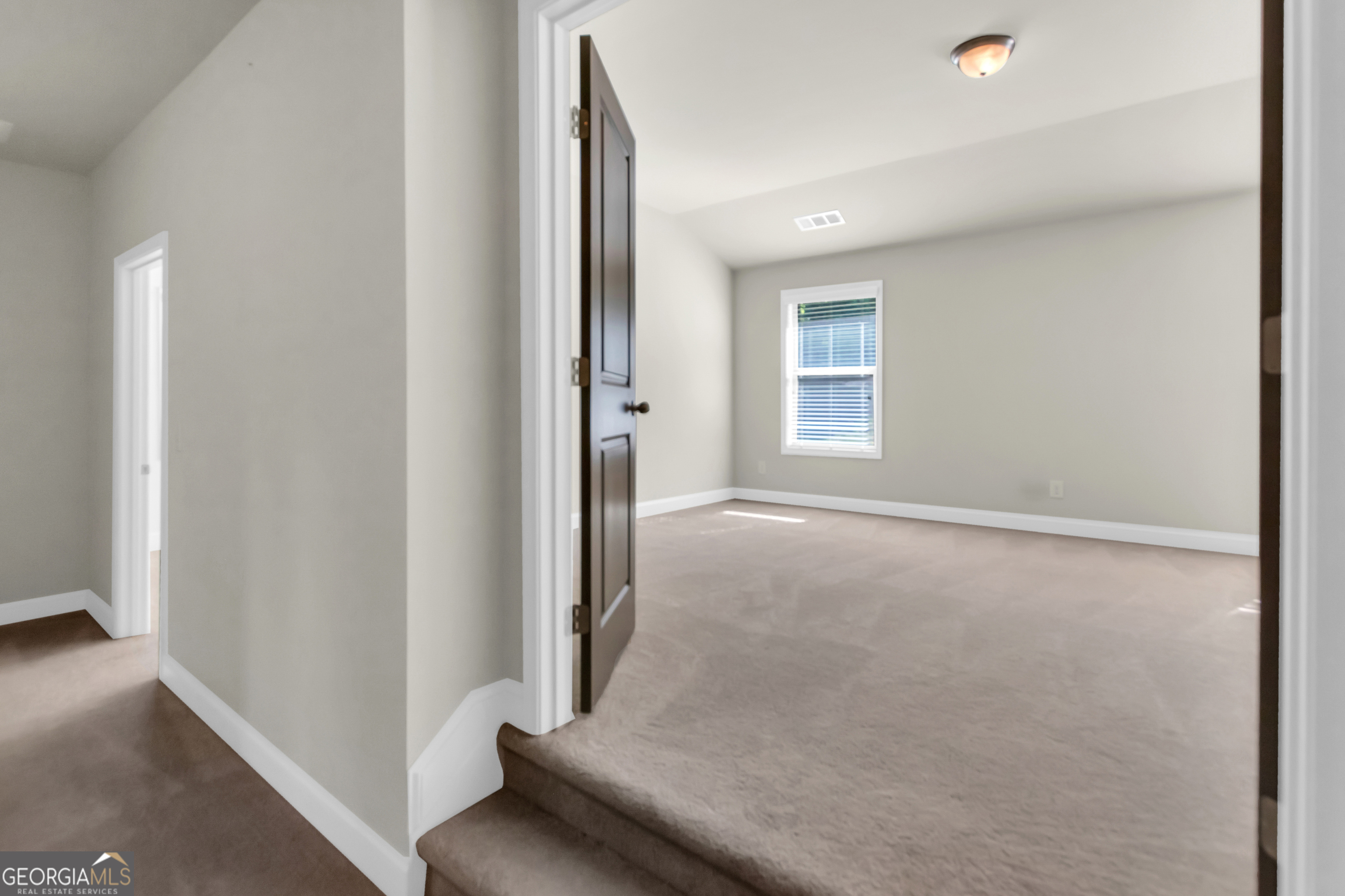 Flowery Branch, Georgia 30542, United States, 5 Bedrooms Bedrooms, ,3 BathroomsBathrooms,Residential,Active,172871