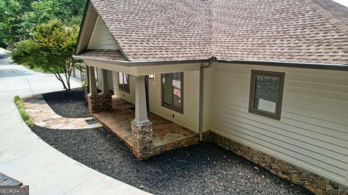 271 Highlands DR
