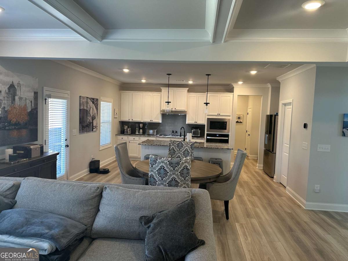 4554 Silver Oak DR SW