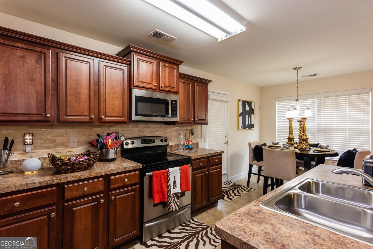 6245 HICKORY LANE CIR