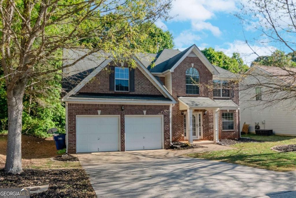 Photo of 7377 Spoleto Loop, Fairburn, GA 30213 (MLS # 10756265)