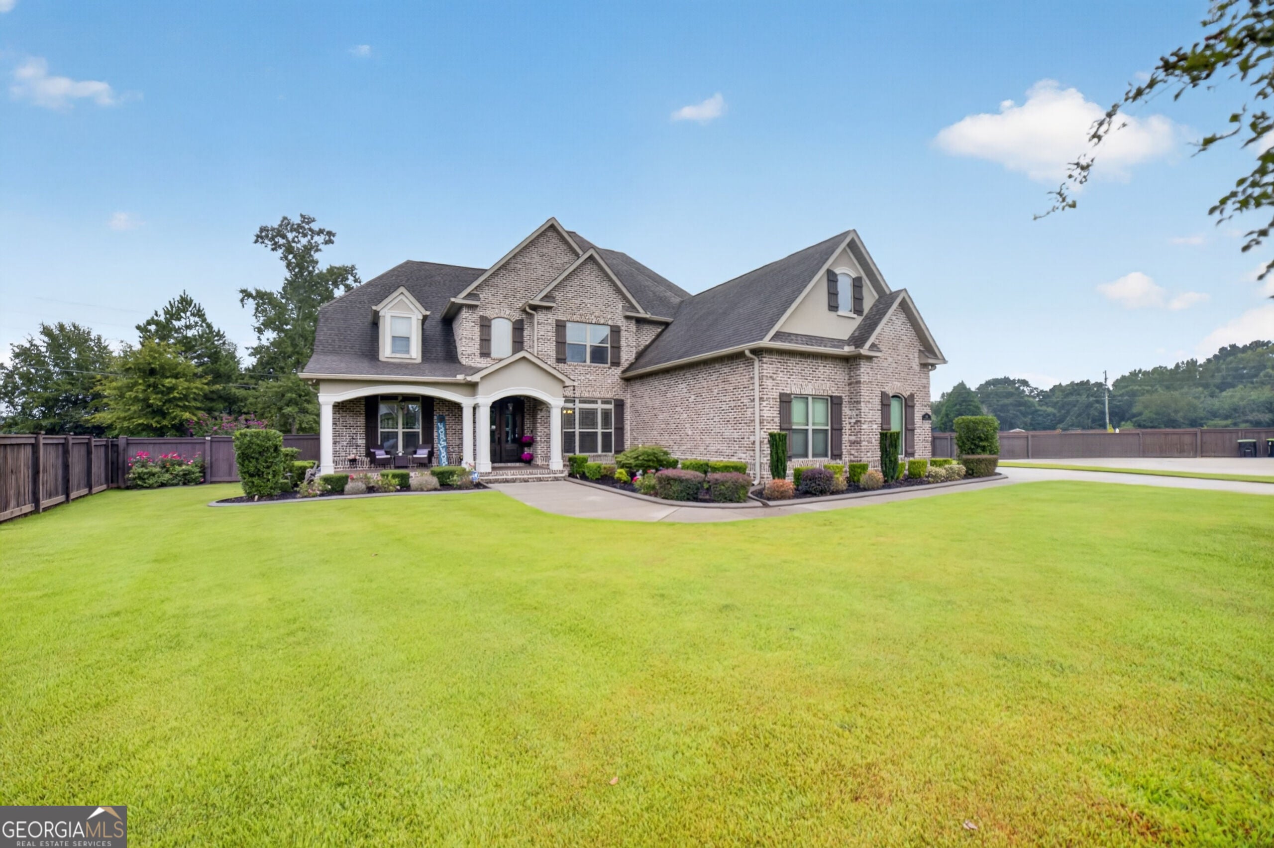 506 Southern Woods TRL