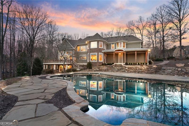 127 Mills LN