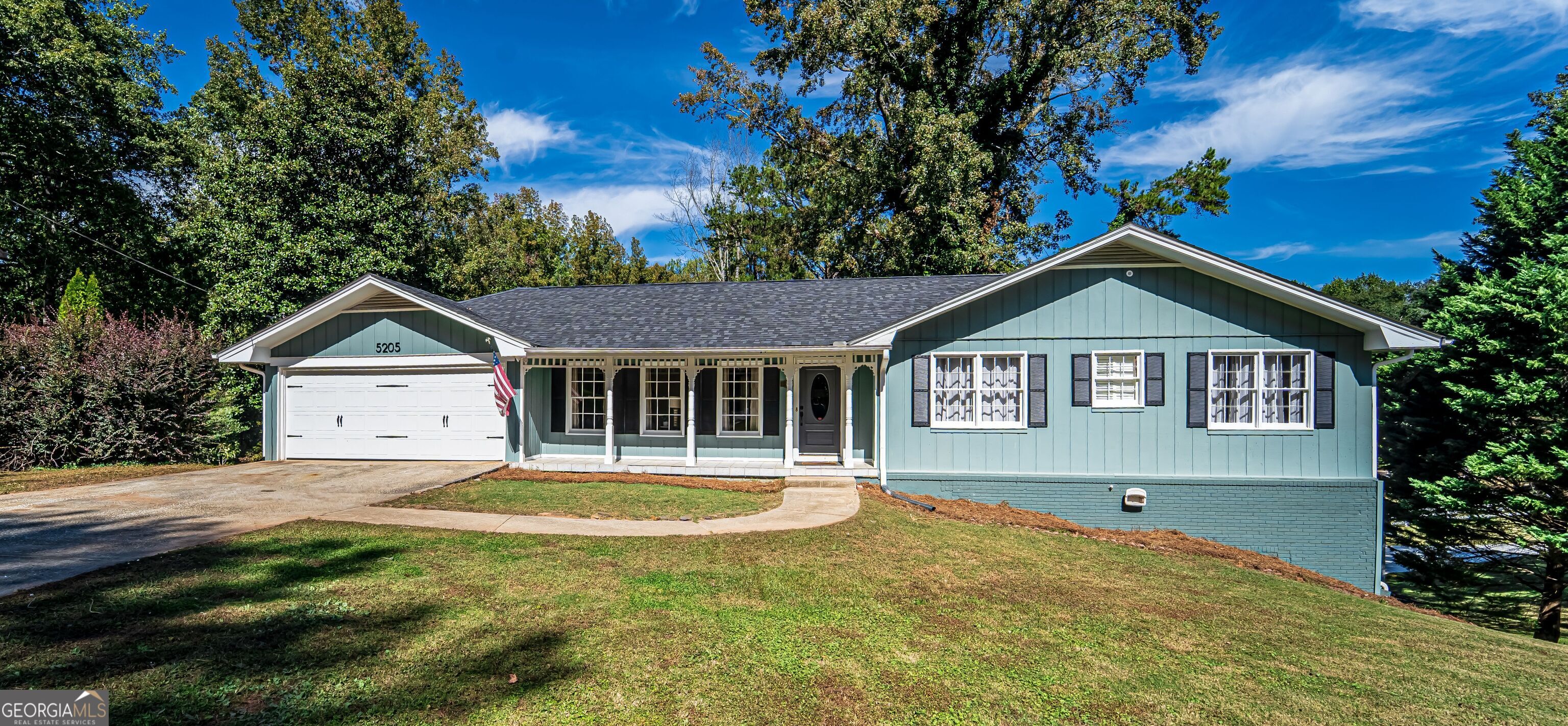 Appointment ONLY! Parkview Schools! THIS IS A BASEMENT IN A PRIVATE HOME. Unfurnished 2 Bedroom 1.5 Bath, Full kitchen, Seperate Entrance, Include utilities! Near Parks, Restaurants, Stores, Library and Mountain Park Aquatic Center/Pool. Gwinnett County Bus!