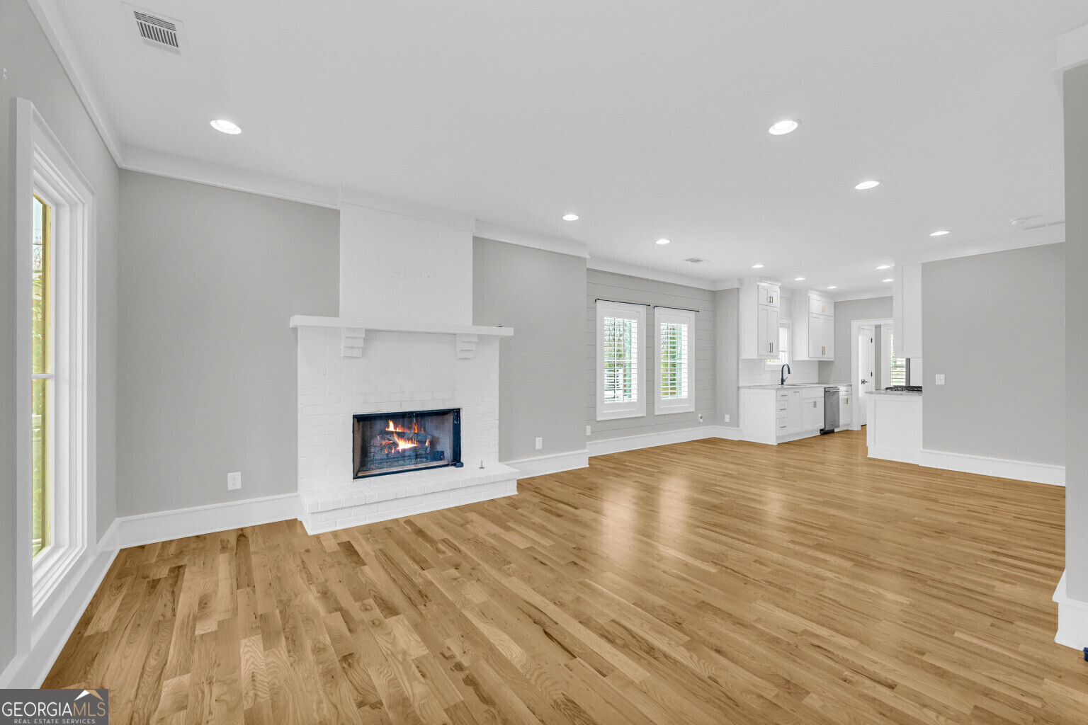 205 Flesner CT