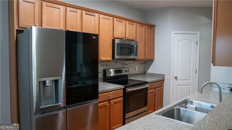 2476 Suwanee Pointe DR