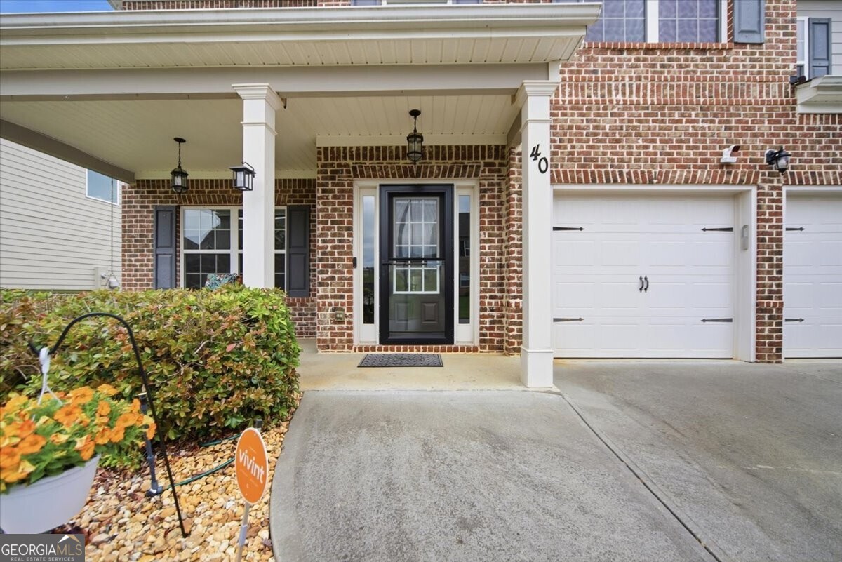 40 Darby LN