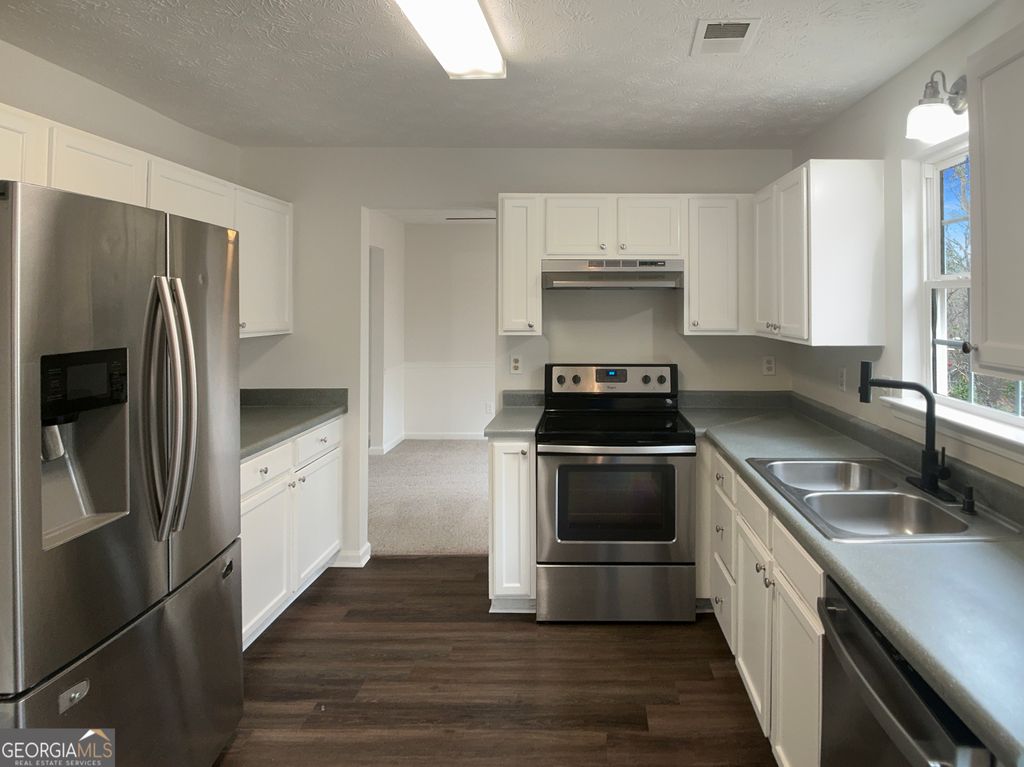 Photo of 795 Sterling Place, Monroe, GA 30656 (MLS # 10650942)