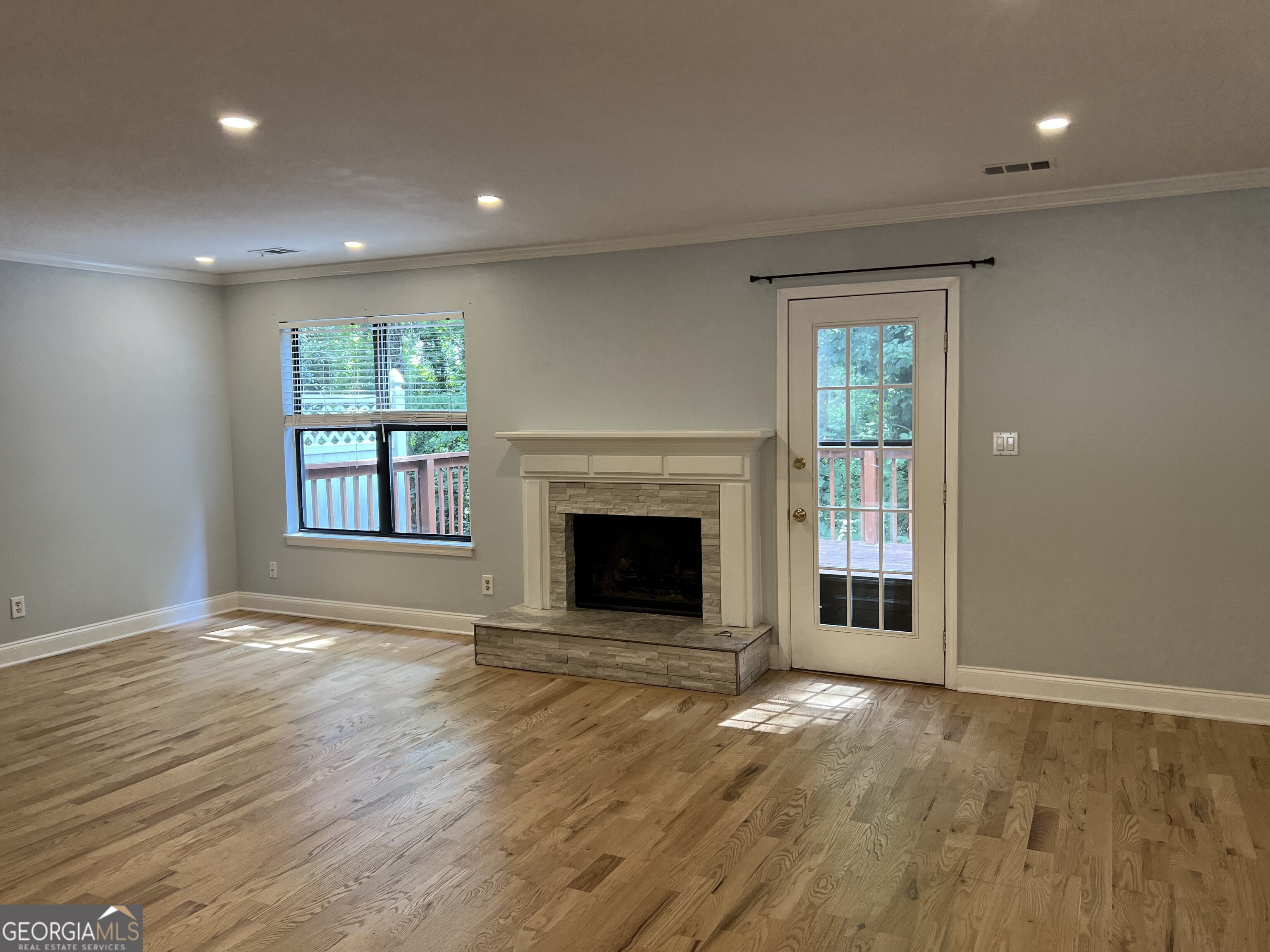 JamesTowne - Residential Lease