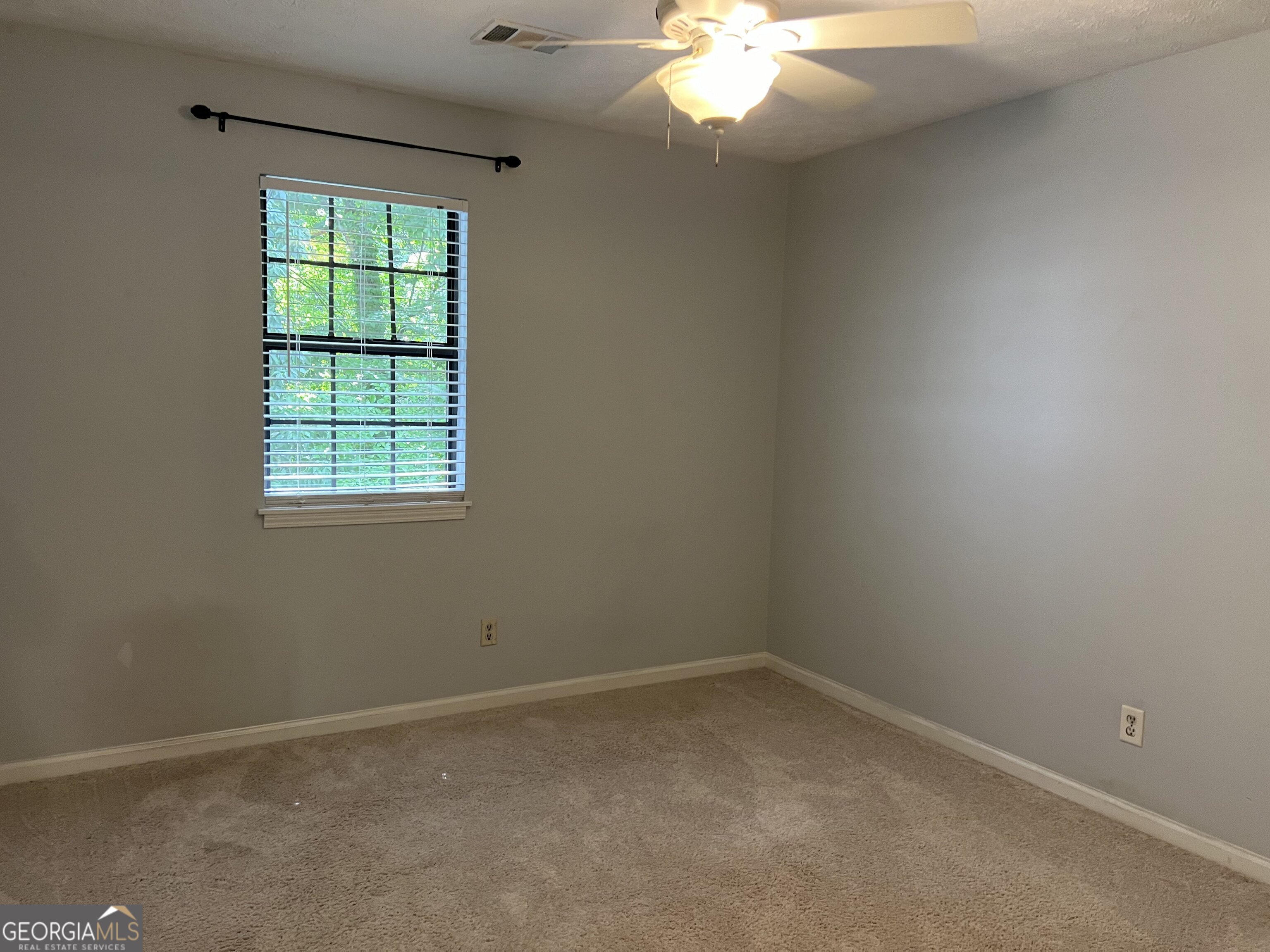 JamesTowne - Residential Lease