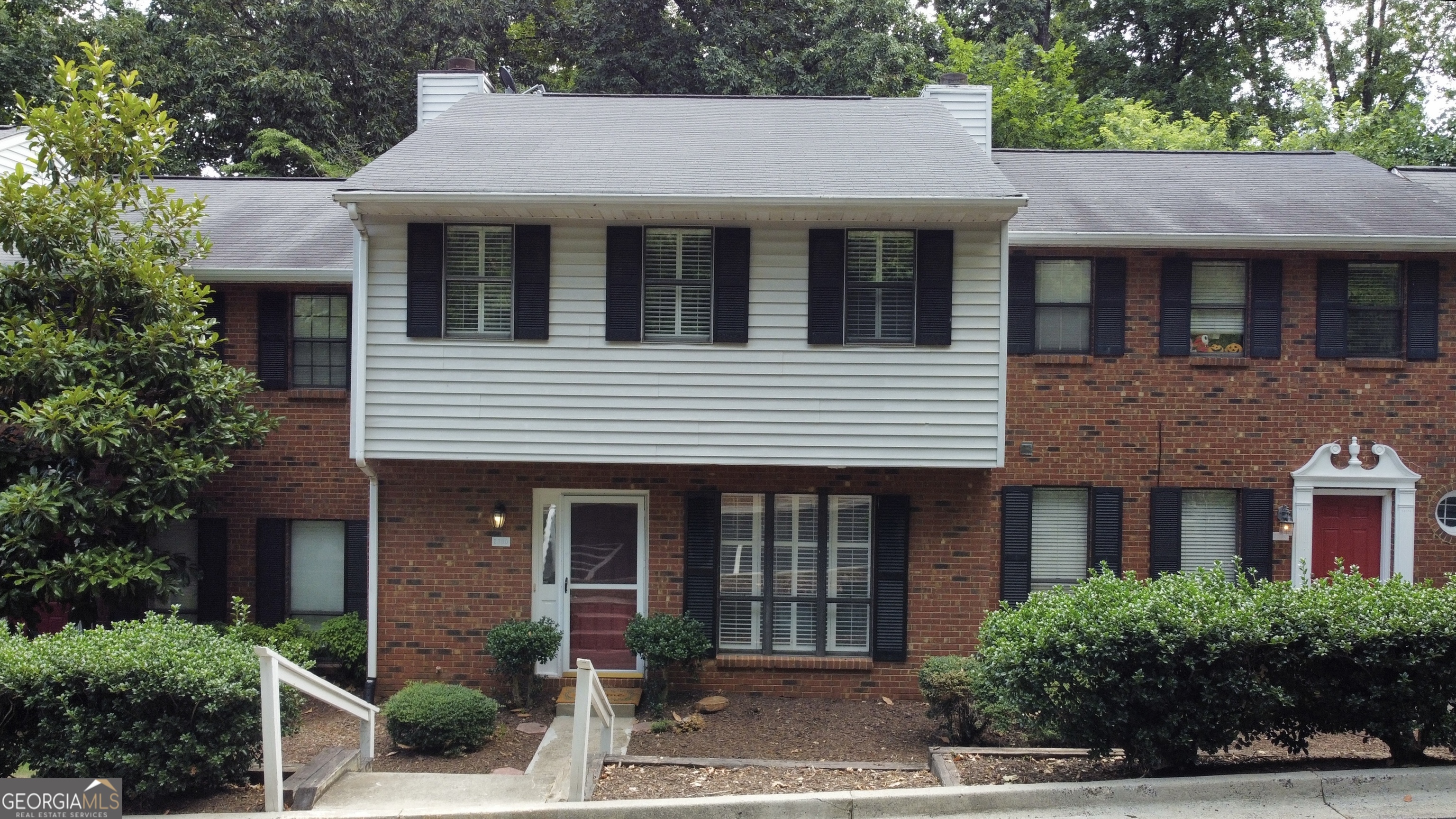 JamesTowne - Residential Lease