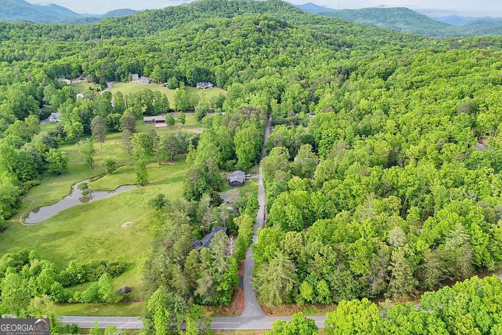 24 Taylor Valley RD