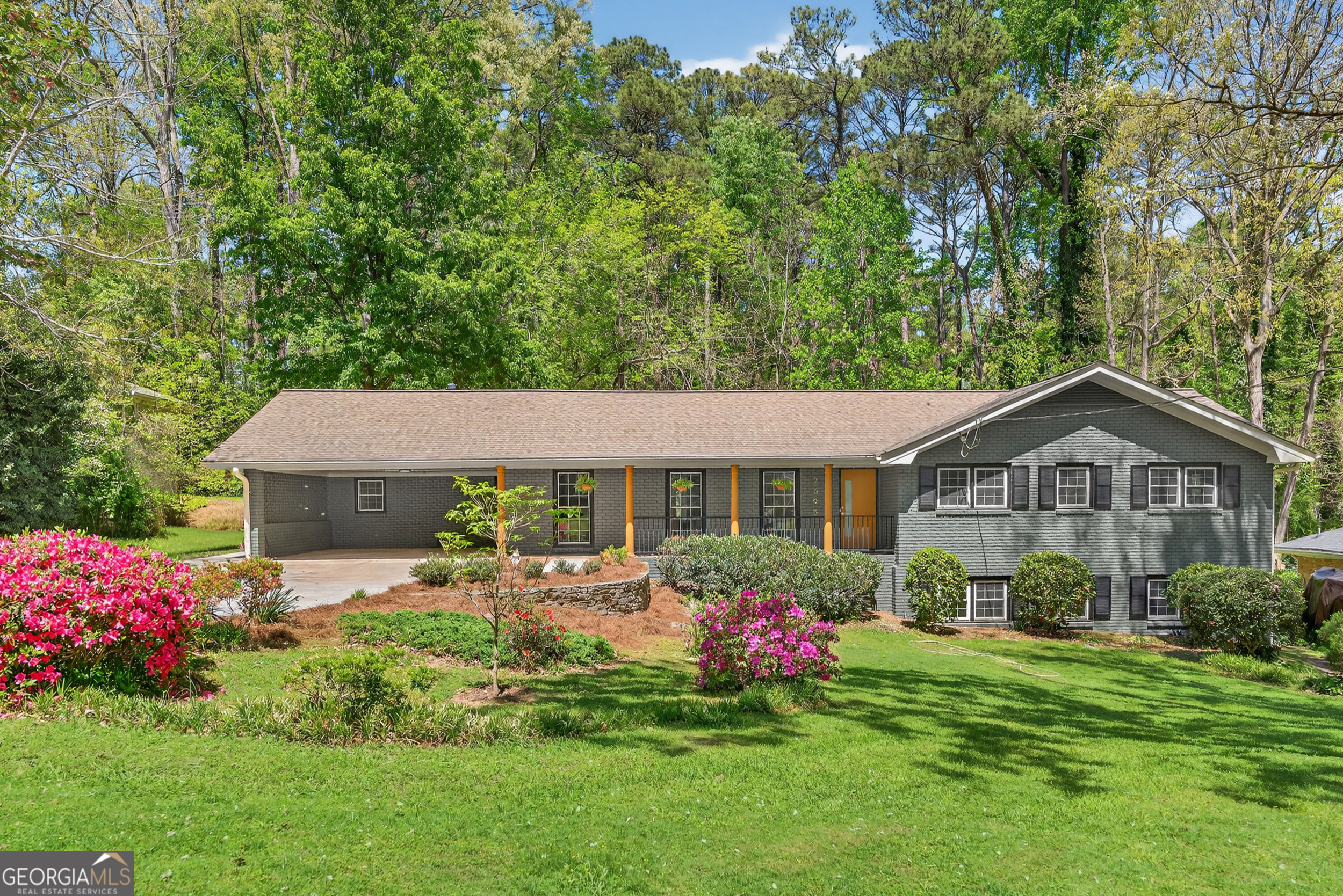 2595 Landeau CIR
