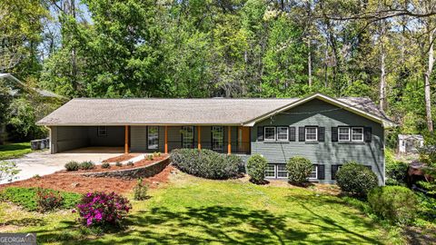 2595 Landeau CIR Tucker GA 30084