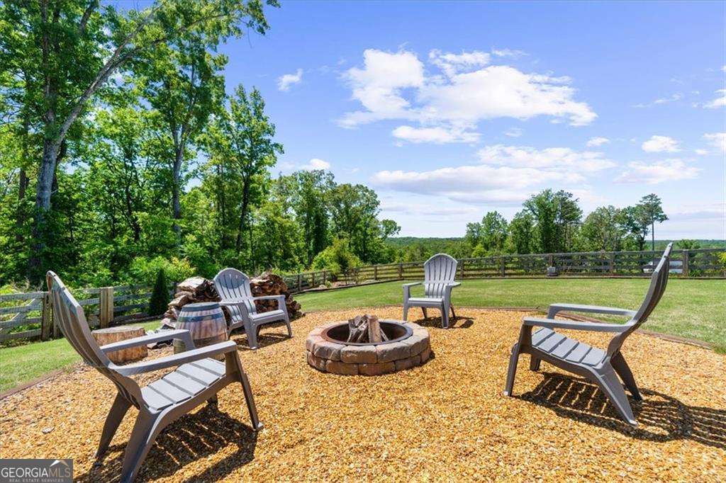 145 Grand Oak LN