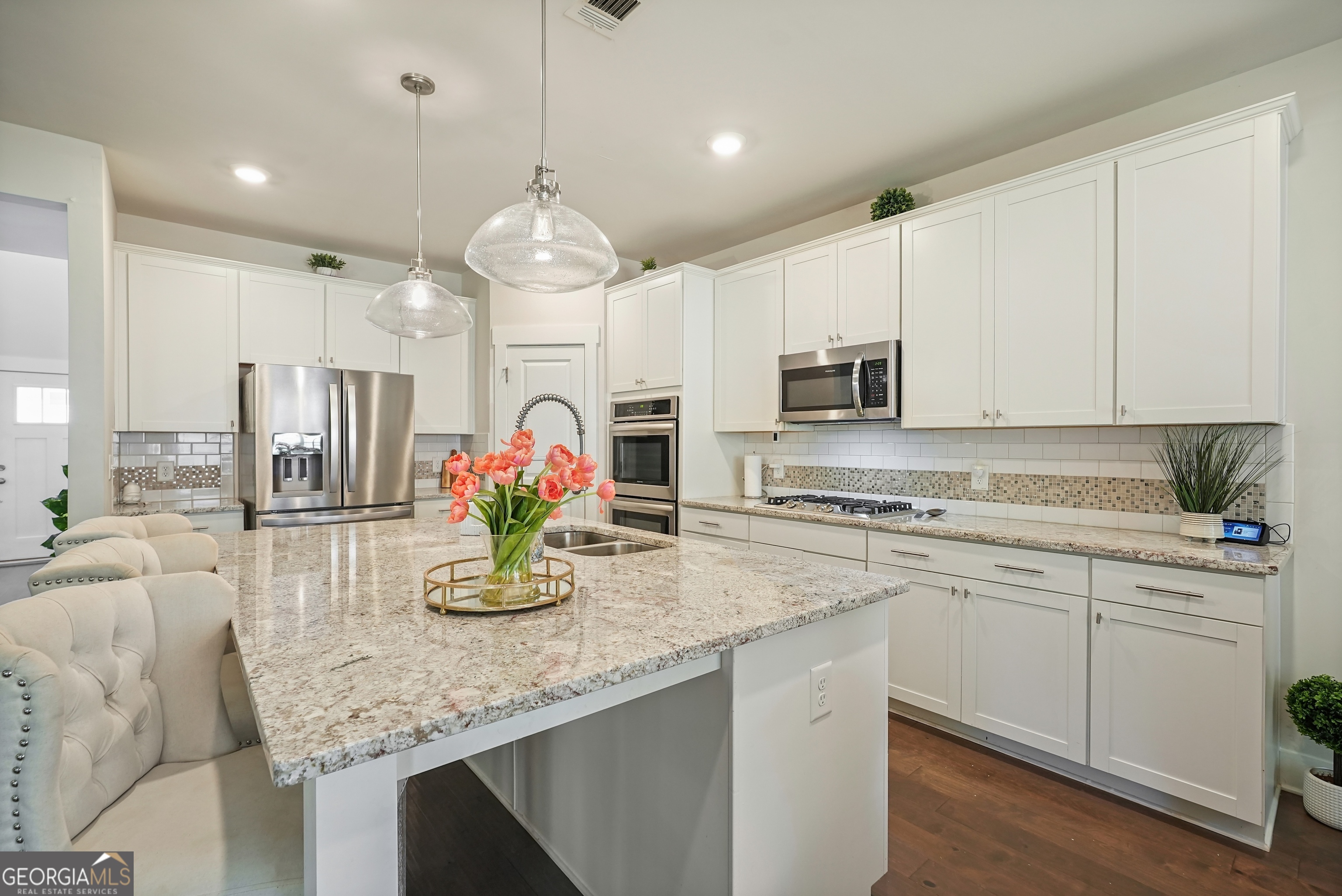 383 Crestbrook LN