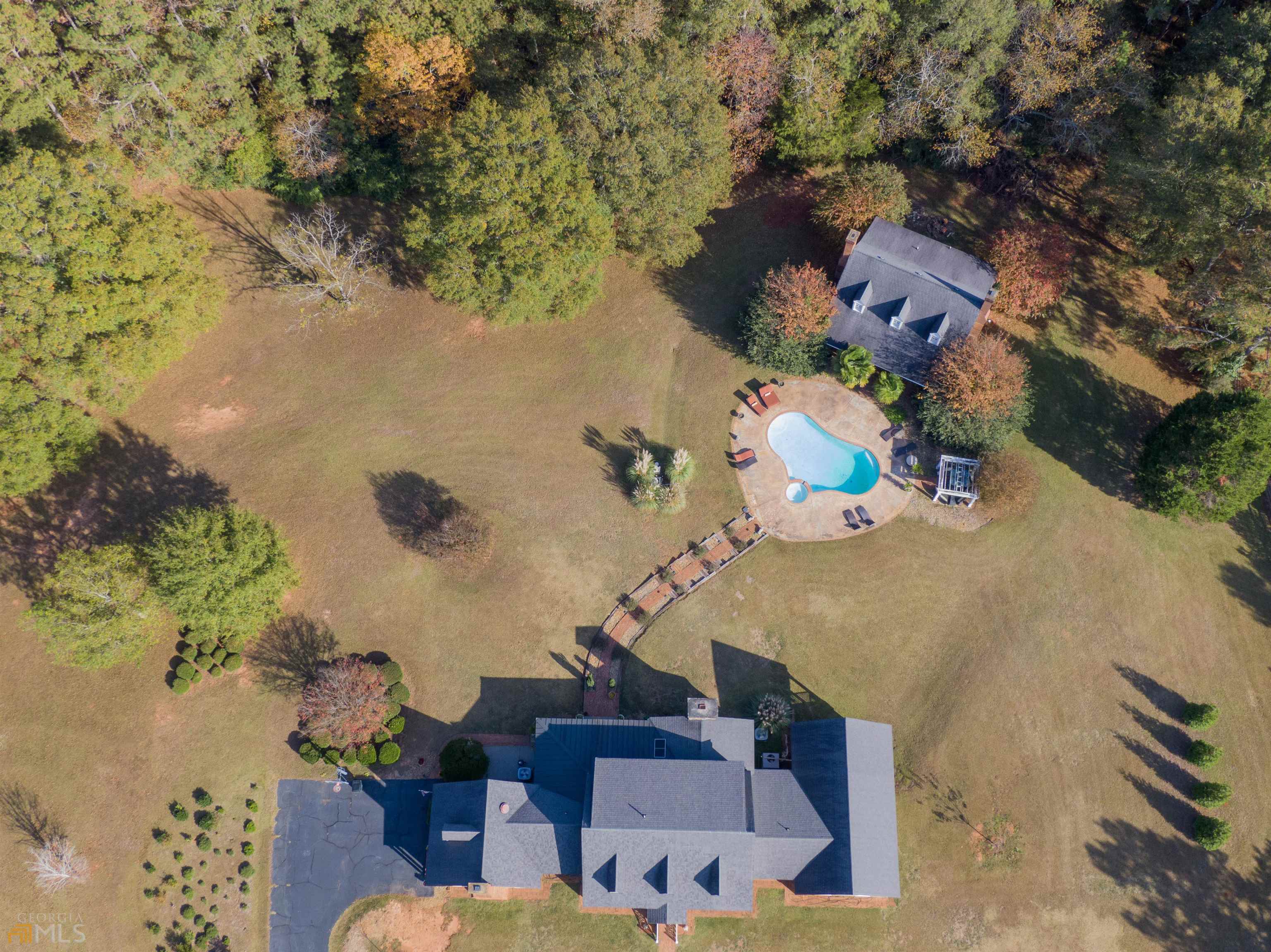 Photo 4 of 52 of 140 Peachbelt RD house