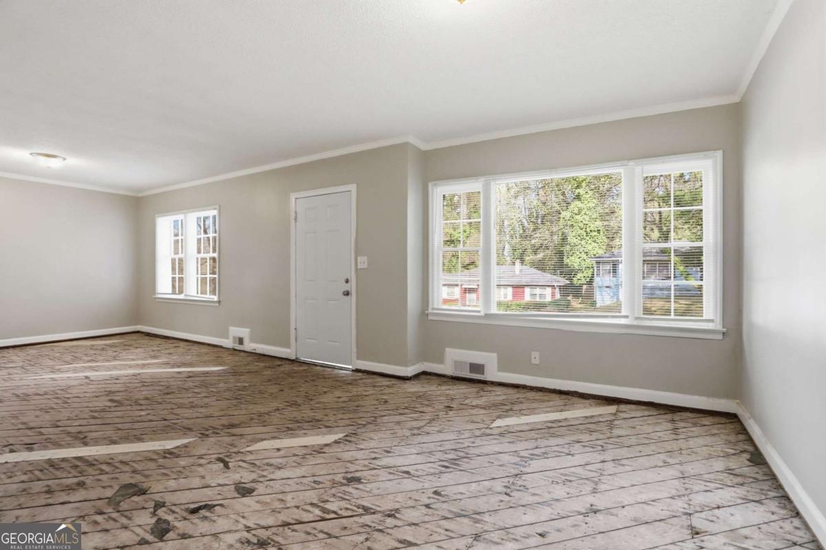 1169 Eastridge RD SW