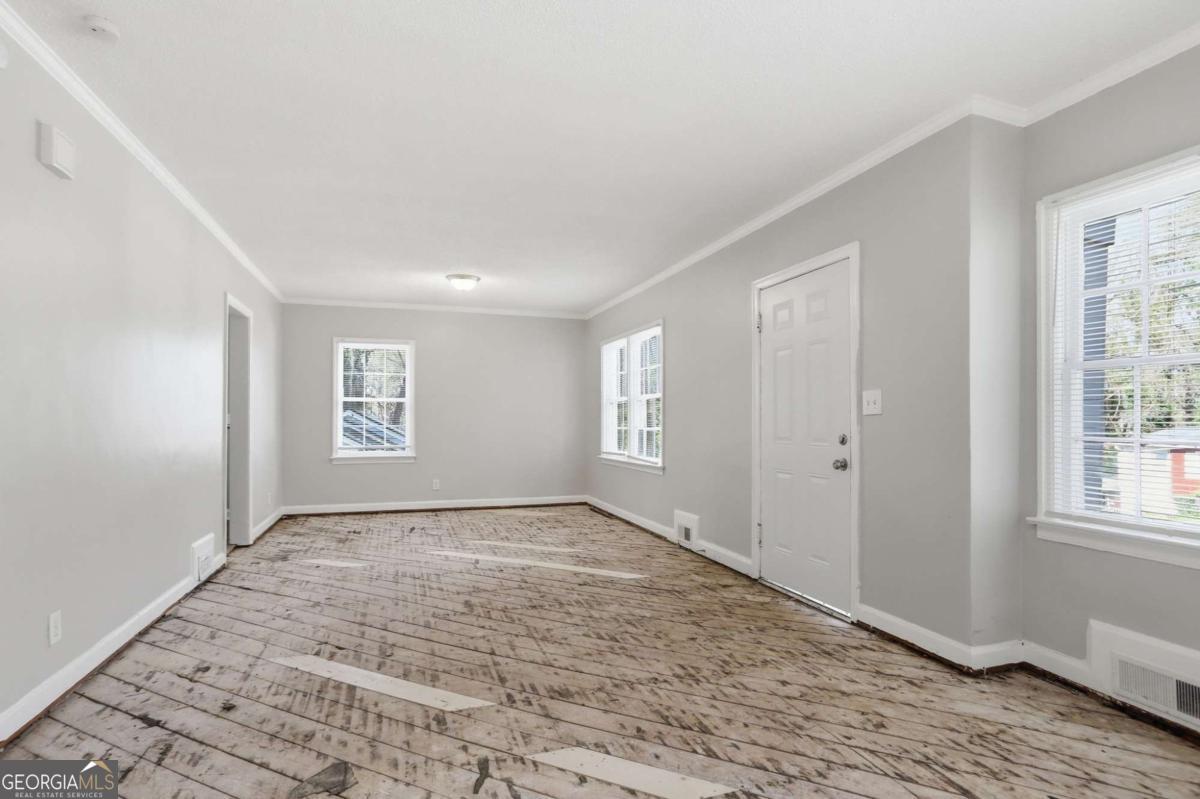 1169 Eastridge RD SW