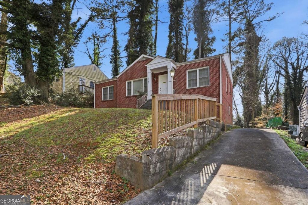 Photo of 1169 Eastridge Road SW, Atlanta, GA 30311 (MLS # 10710339)