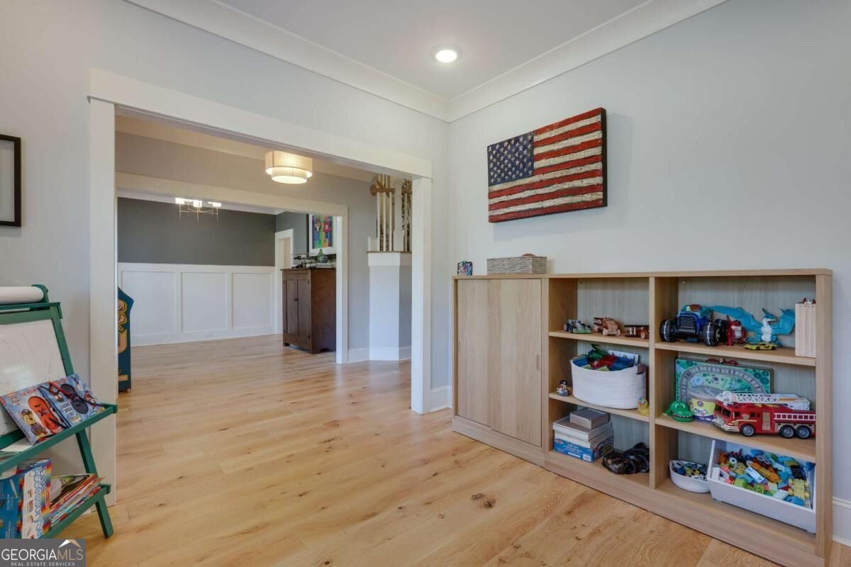 1554 Morningside WAY