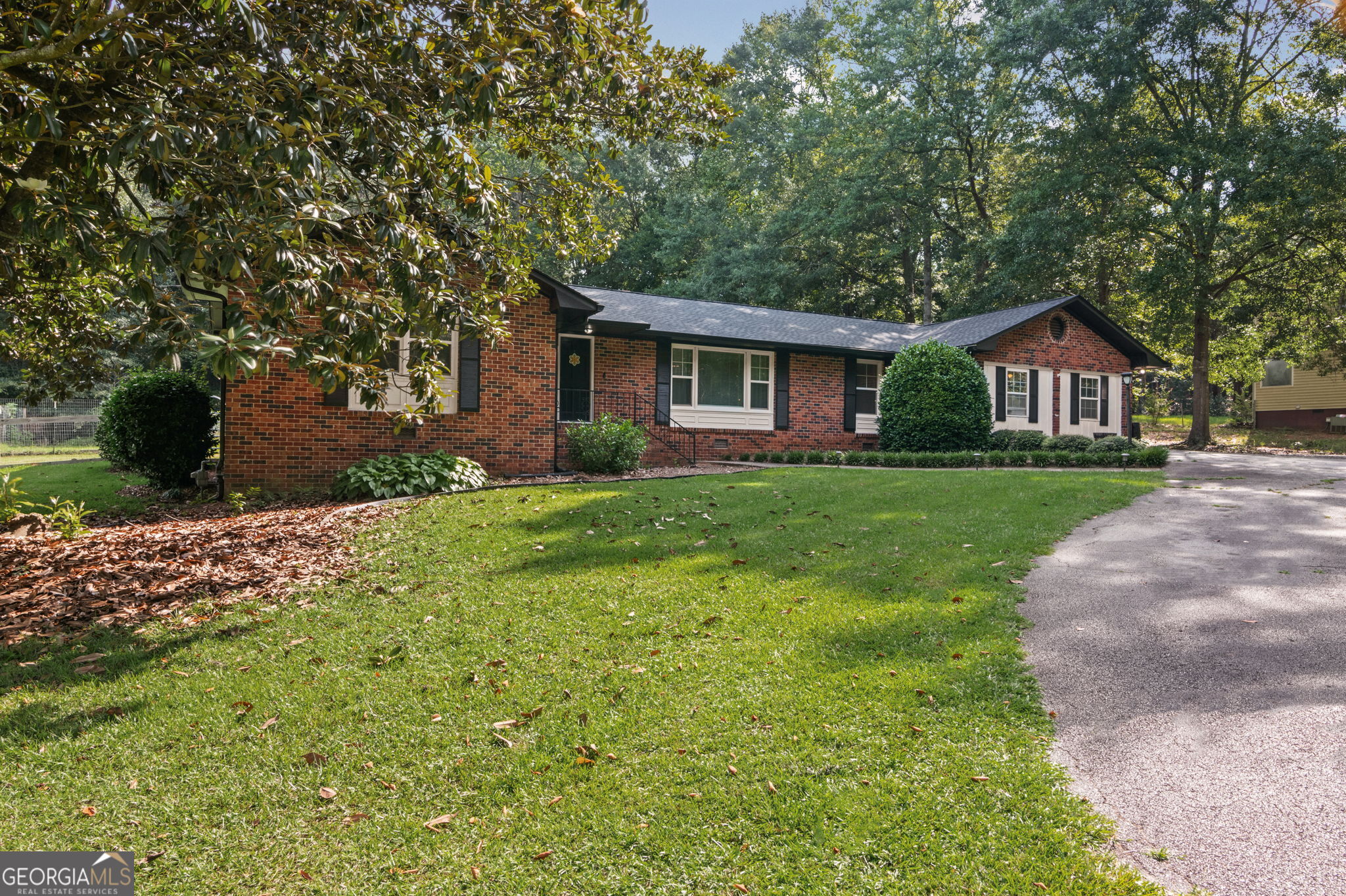 163 Sheppard DR
