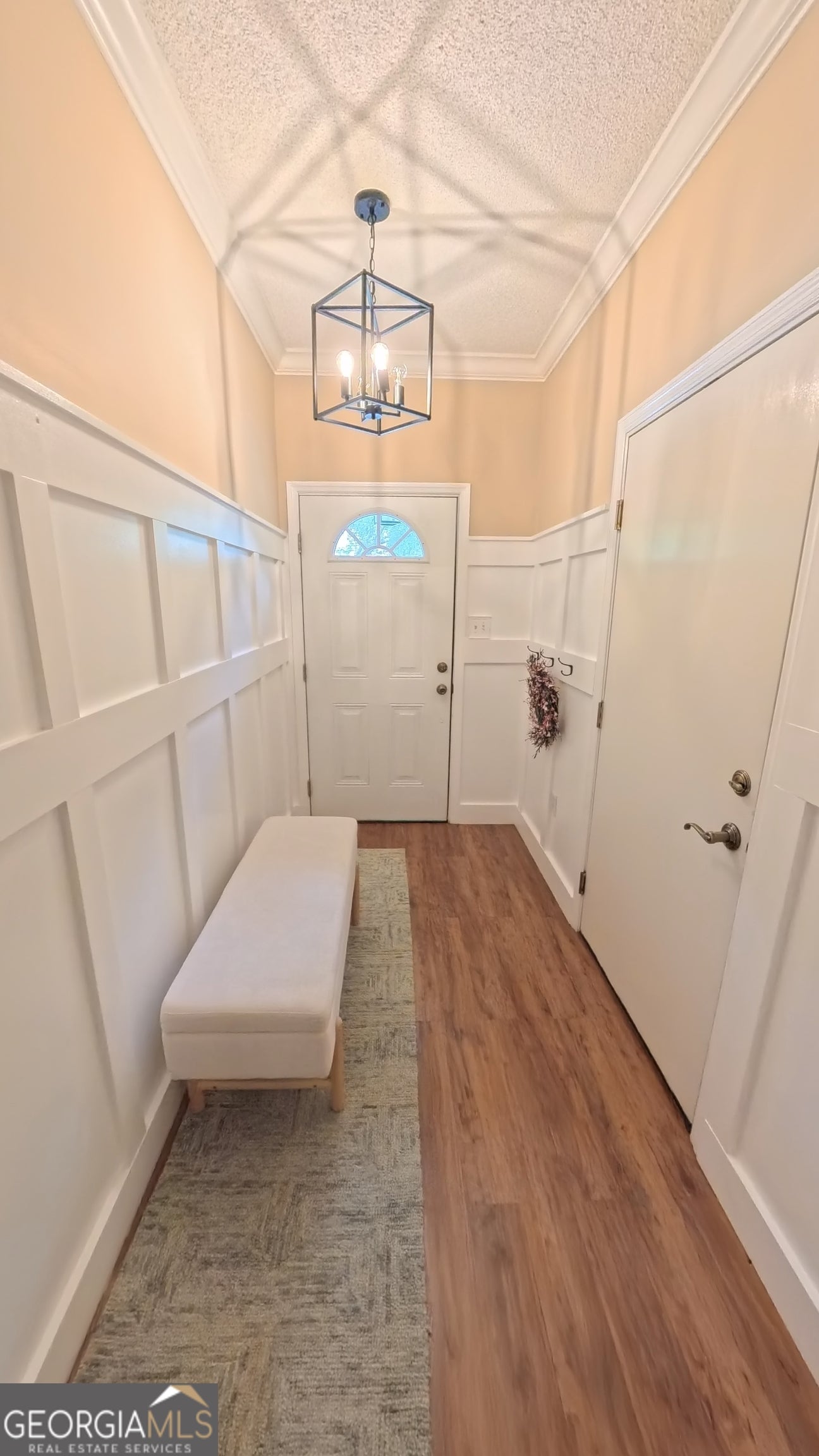 2502 B Jerry Jones DR