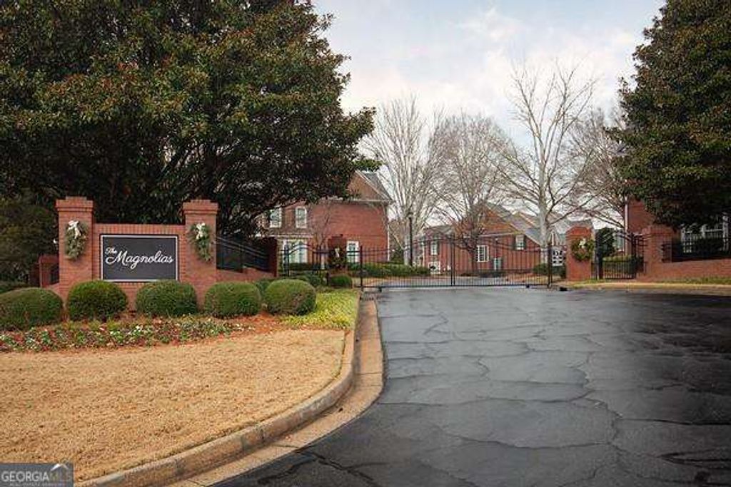 Photo of 7788 GEORGETOWN CHASE, Roswell, GA 30075 (MLS # 10680403)