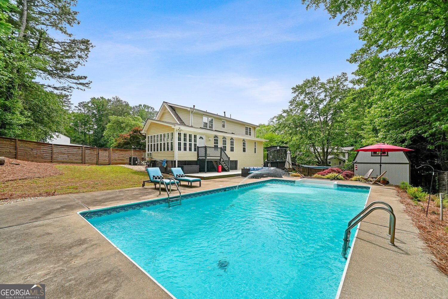 2320 Brownstone CT NE